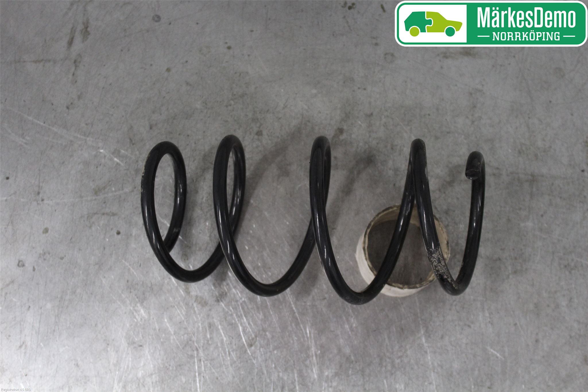 Volkswagen VW GOLF / E-GOLF VII 13-20 Fjäder Fram