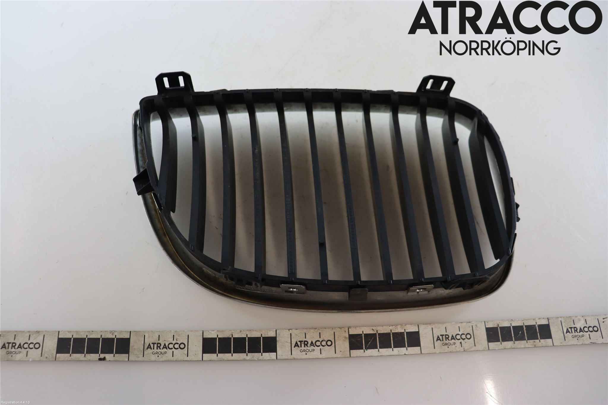 BMW 1 E87/81 5D/3D 03-11 Grilldel Vänster