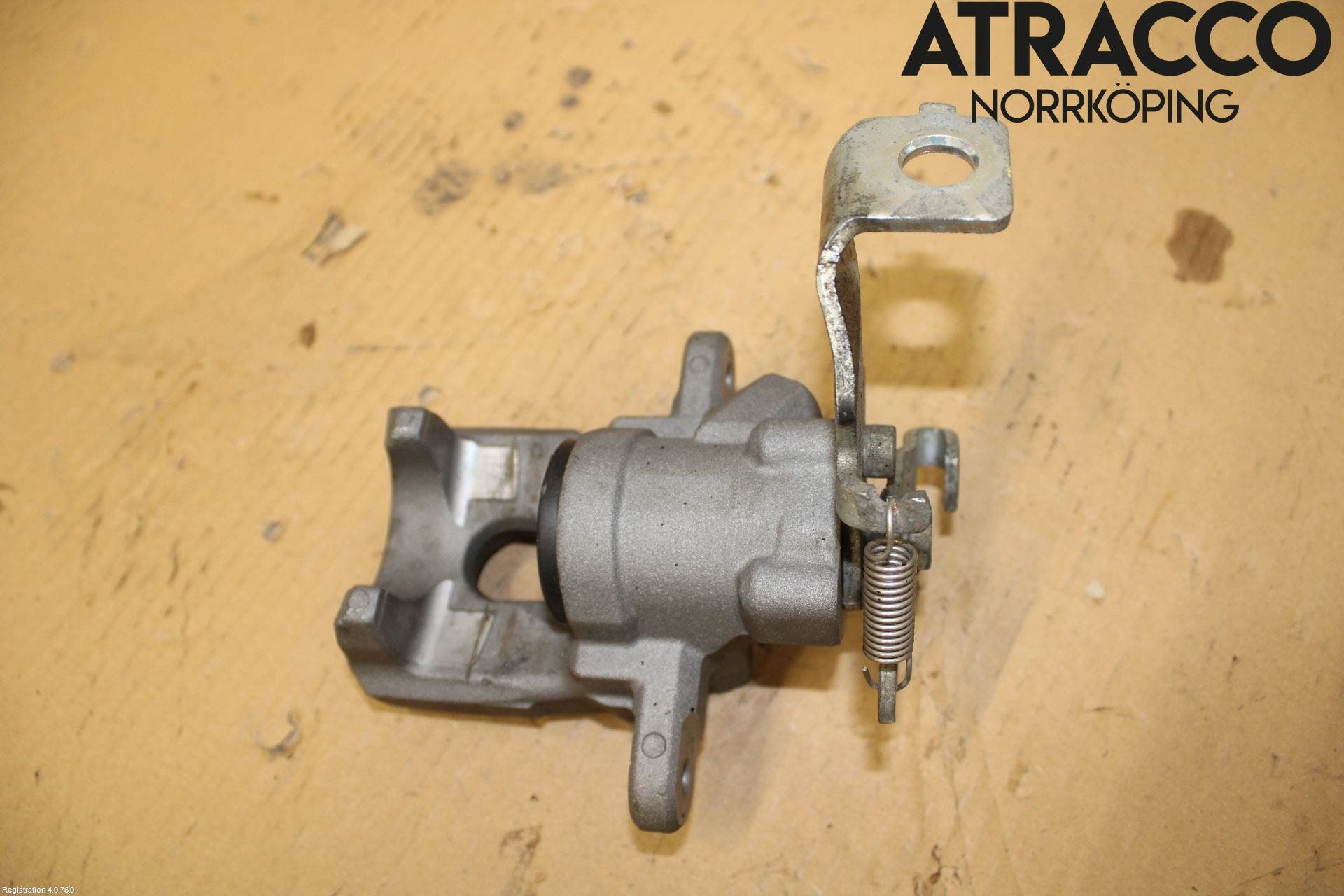 Lexus CT 200h Bromsok Bak Höger