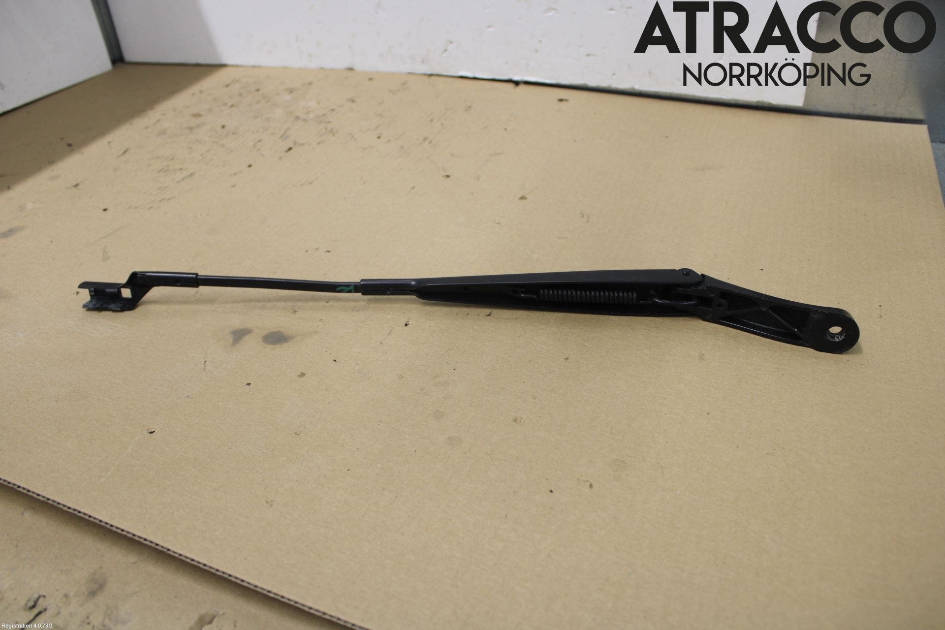 Volkswagen VW GOLF SPORTSVAN 15-20 Torkararm Armar Vindruta