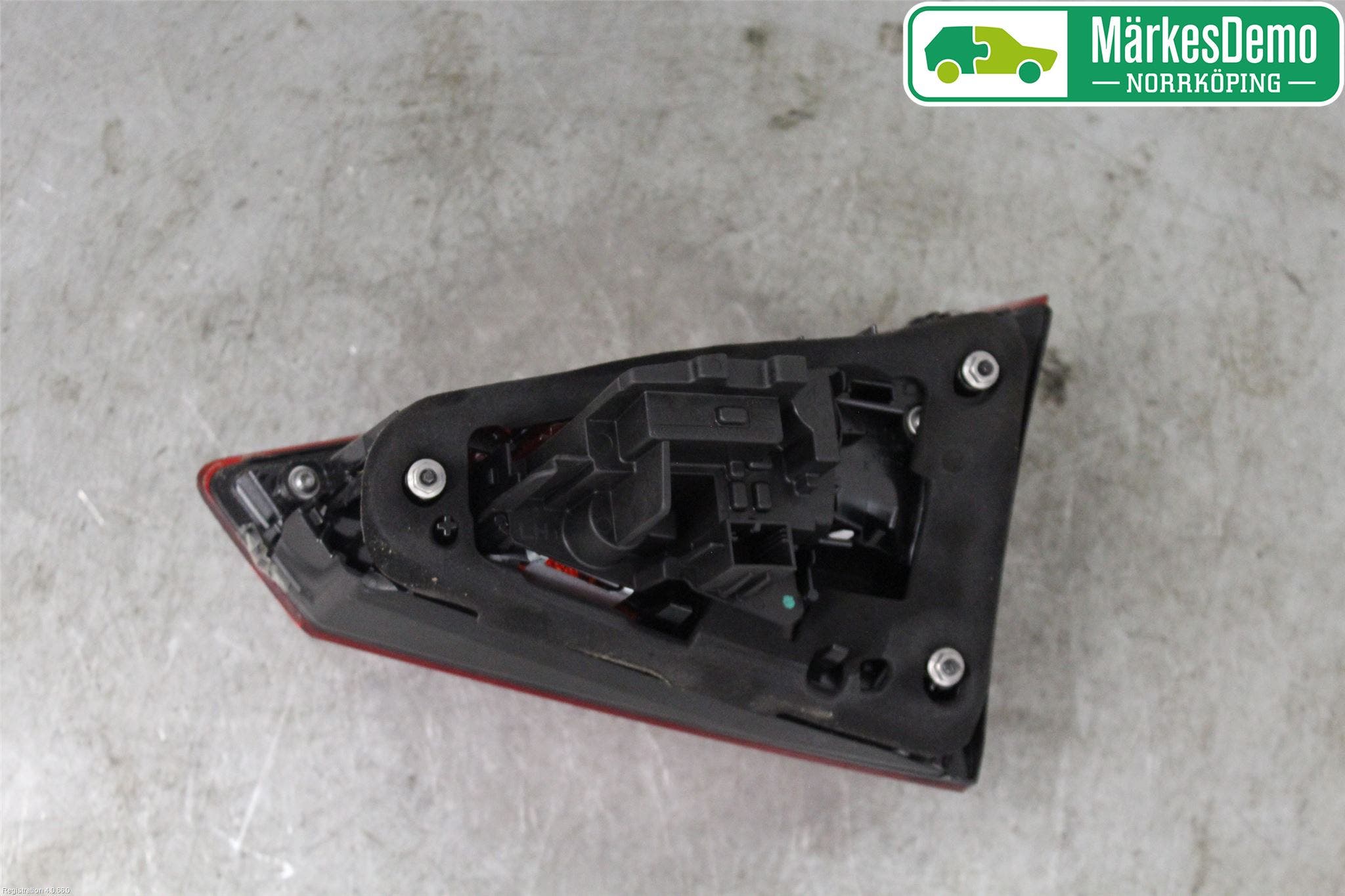 Seat ARONA Bakljus Lucka Vä