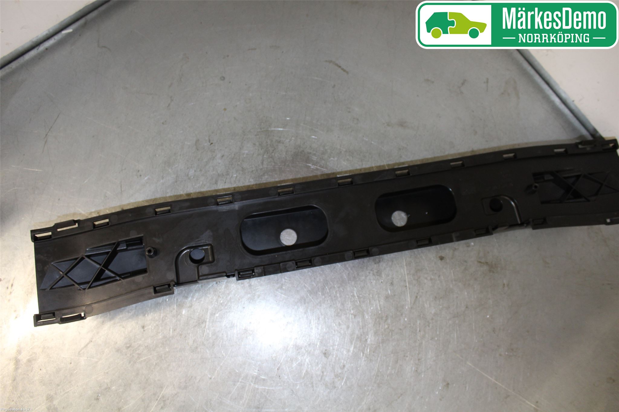 Volvo V50 04-07 Stötfångar Deformelement Fram