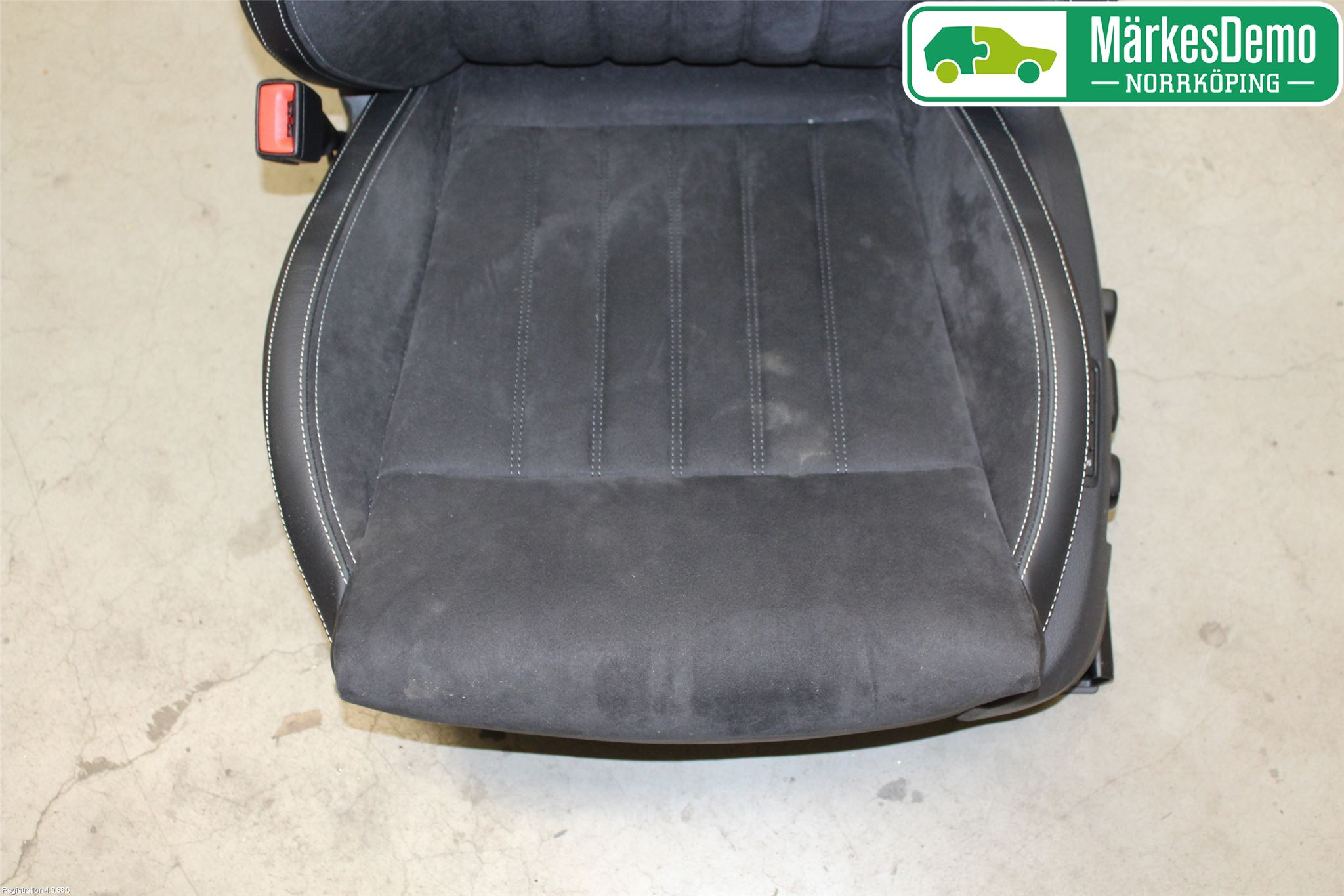 Skoda SUPERB 16-24 Inredning Stol Fram Vä