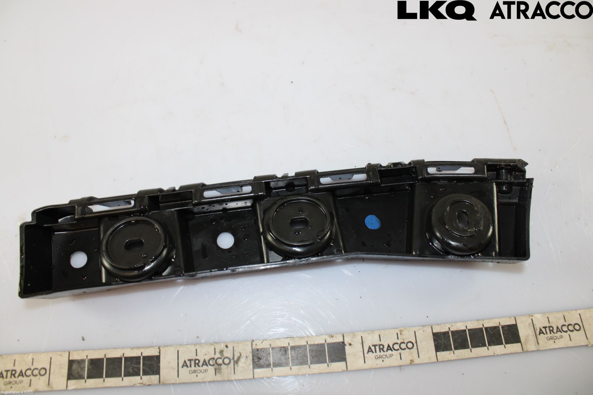 Skoda SCALA 19- Stötfångarfäste Bak Vä