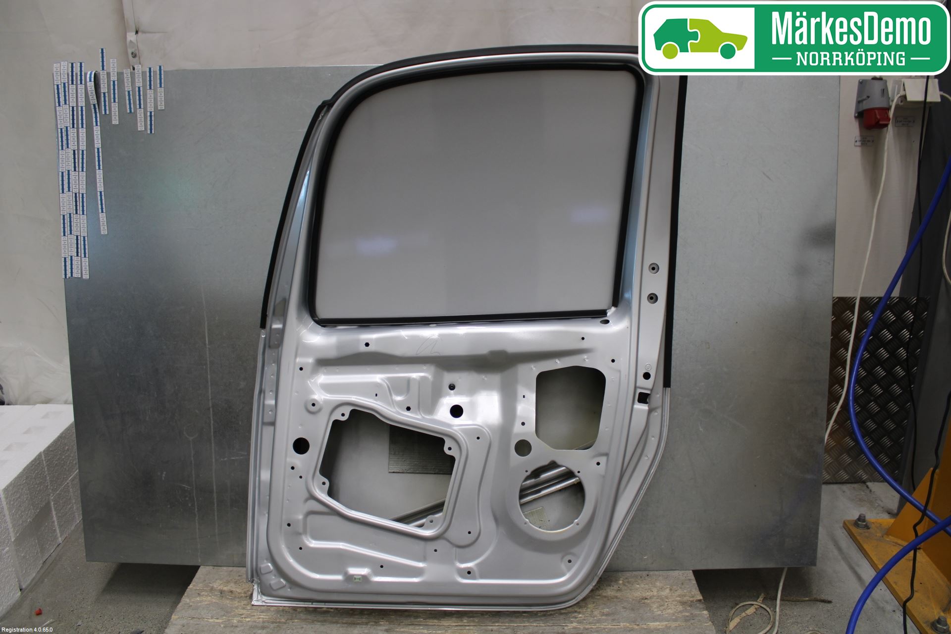 Skoda PRAKTIK Dörr Bak Höger