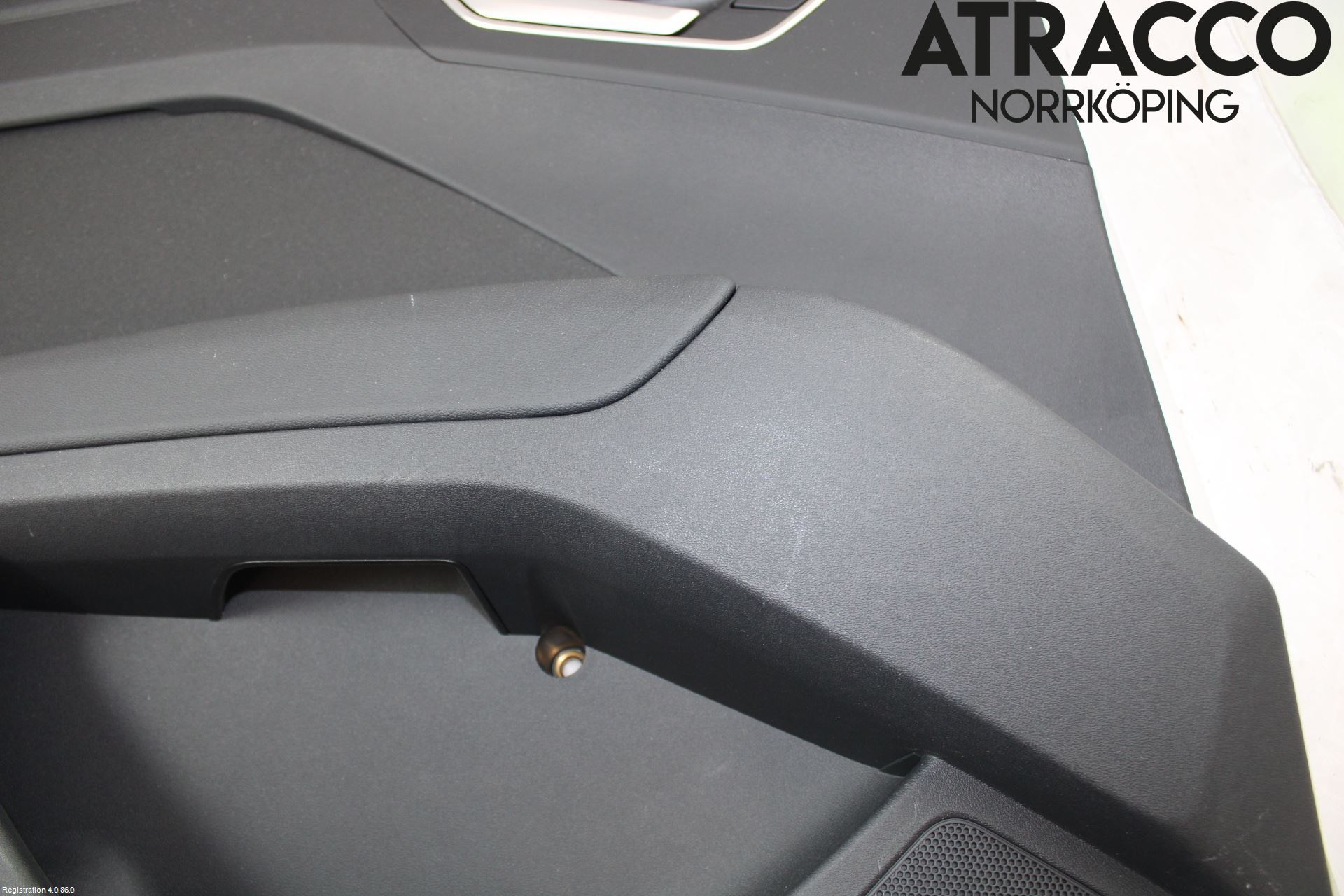 Audi Q4 E-TRON FZ 22- Dörrklädsel Vä