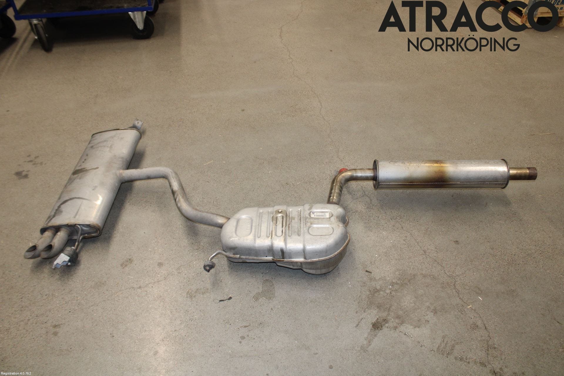 Audi A3/S3 8Y 21- Avgas Halvsats