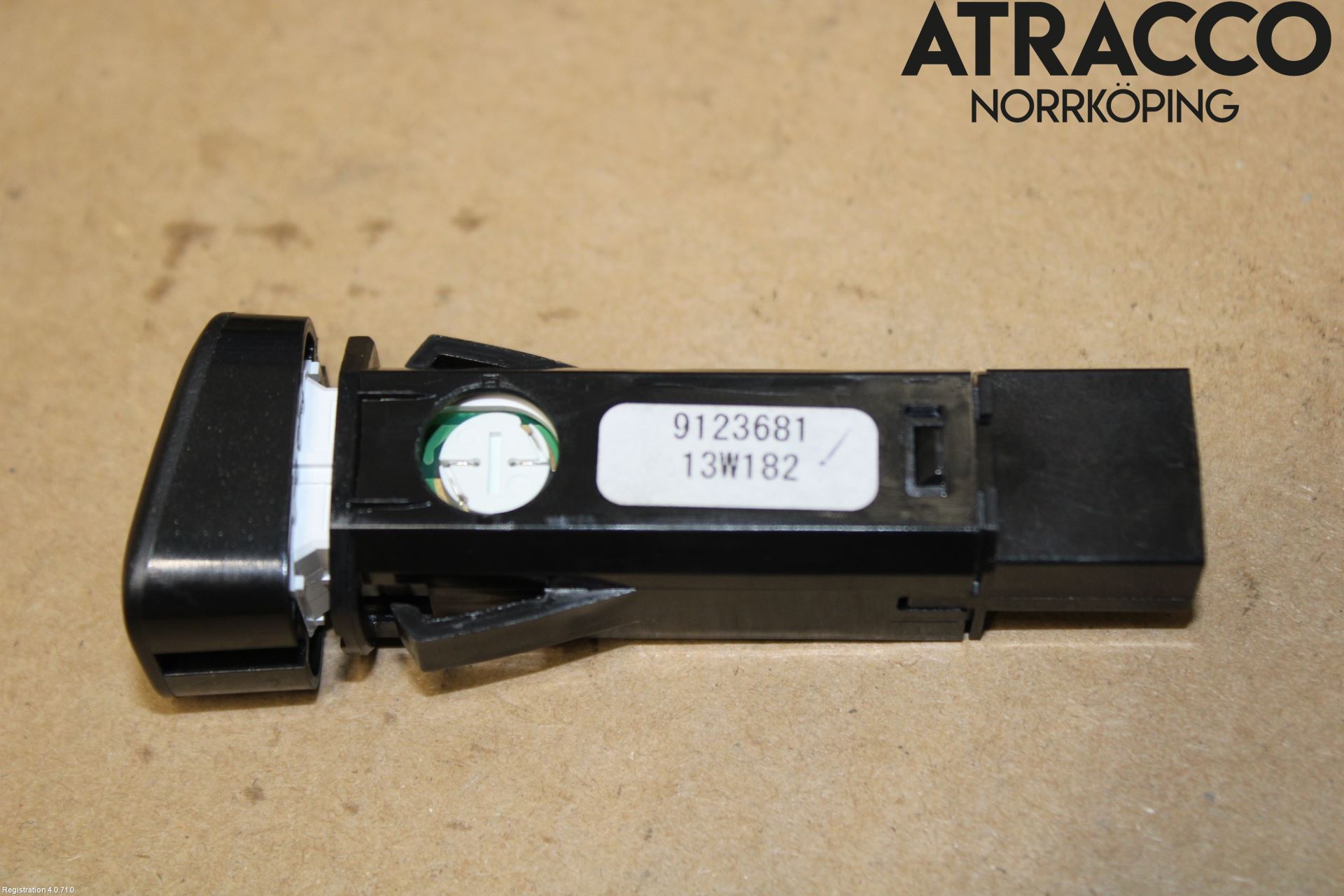 Volvo V60 14-18 Strömställare Varnings