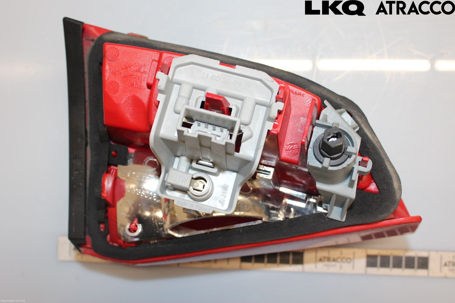 Audi A4 ALLROAD 09-16 Bakljus Lucka Hö