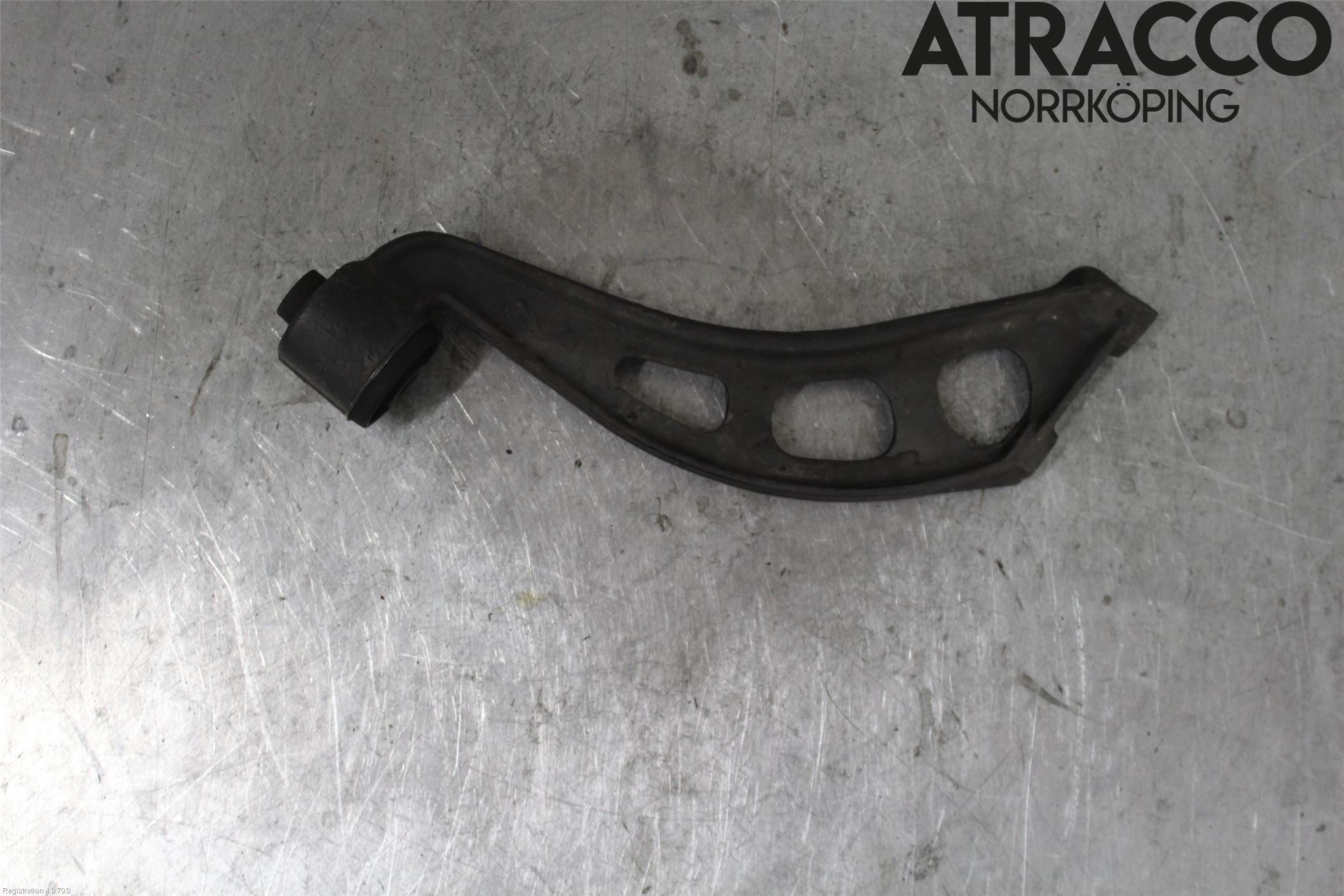 Jaguar XK8/XKR   96-06 Bärarm Fram Undre Hö