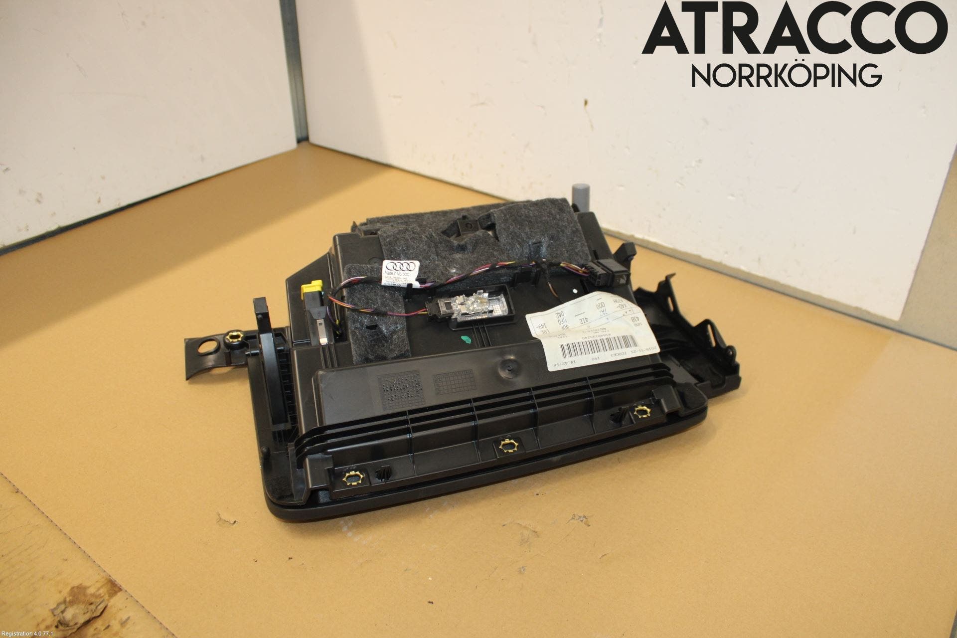 Audi A1/S1 11-18 Handskfack