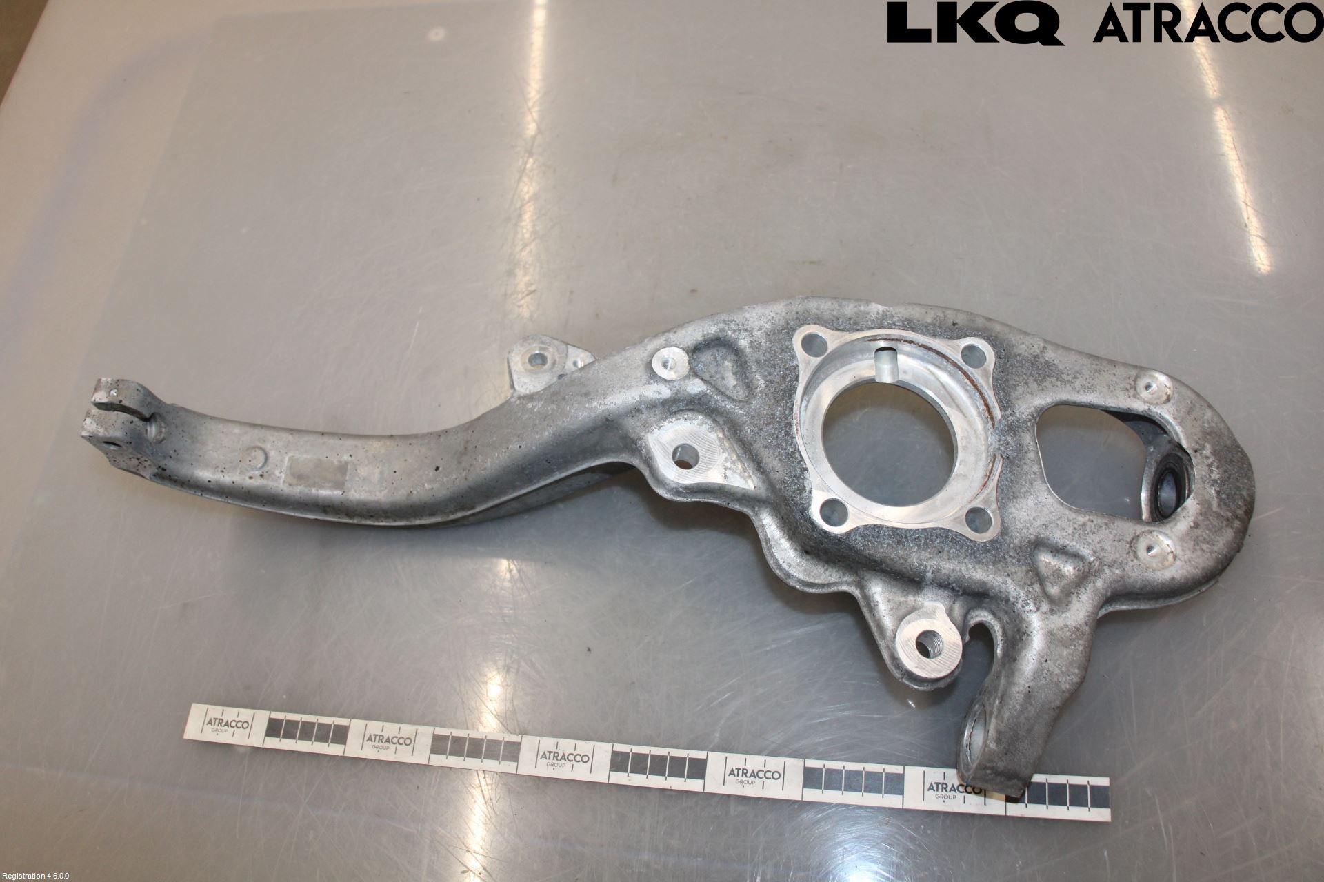 Jaguar XF (X260) 16-24 Hjullagerhus-Spindel Hö B