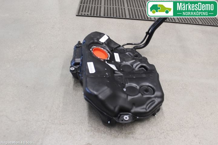 Audi A4/S4 B9 16-19 Bränsletank Diesel