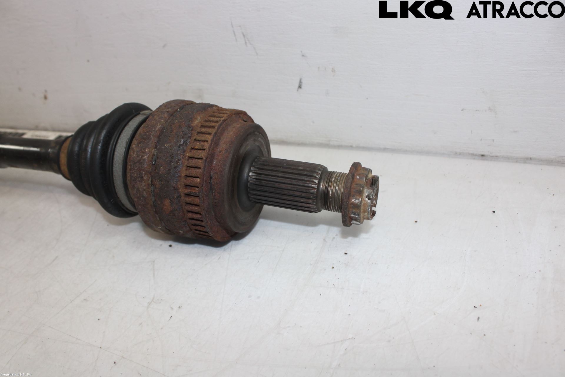 BMW 3 E90/91 SED/TOU 05-12 Drivaxel Bak Höger