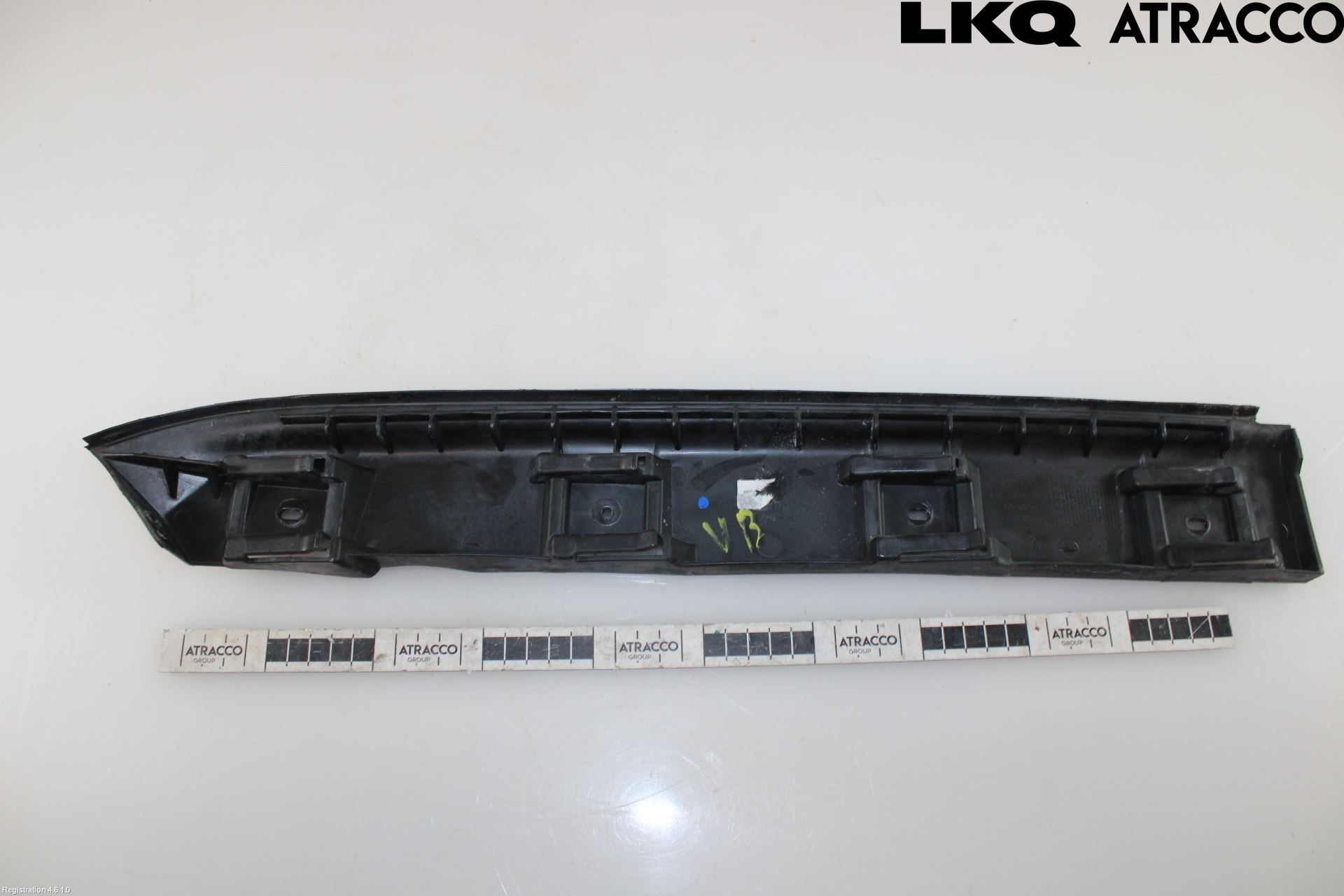 Volkswagen VW JETTA V 06-10 Stötfångarfäste Bak Vä