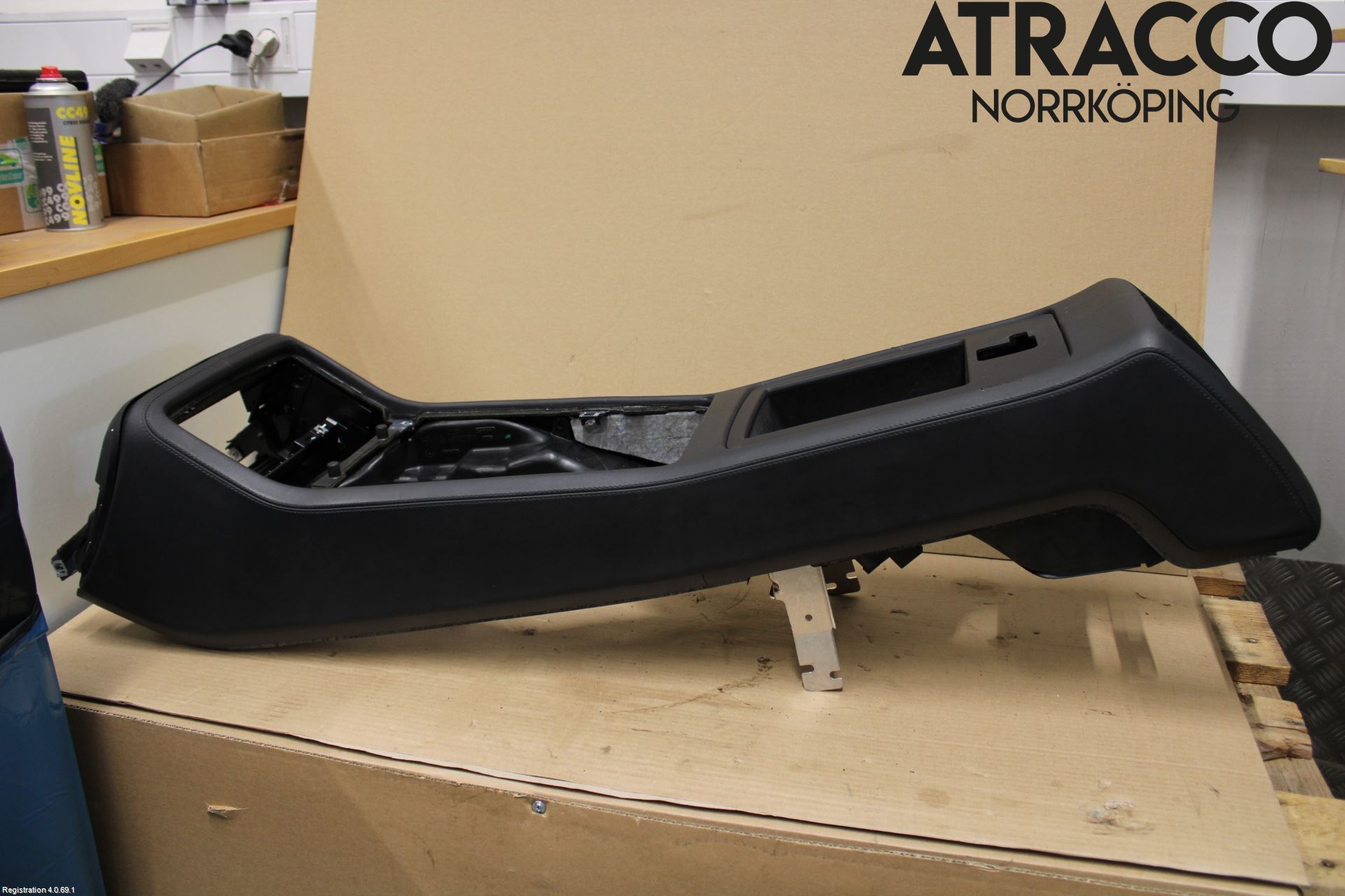 Audi A8/S8 4E  02-09 Instrumentkonsoll Mitt