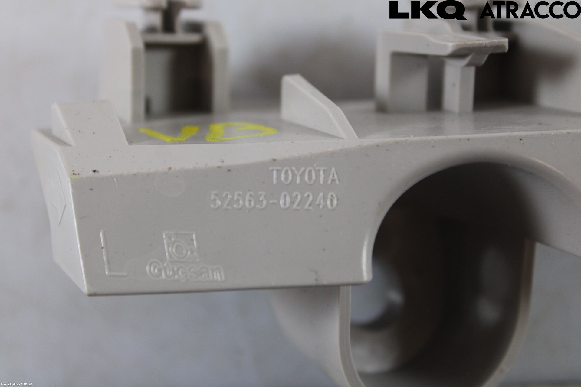 Toyota AURIS 13-19 Stötfångarfäste Bak Vä