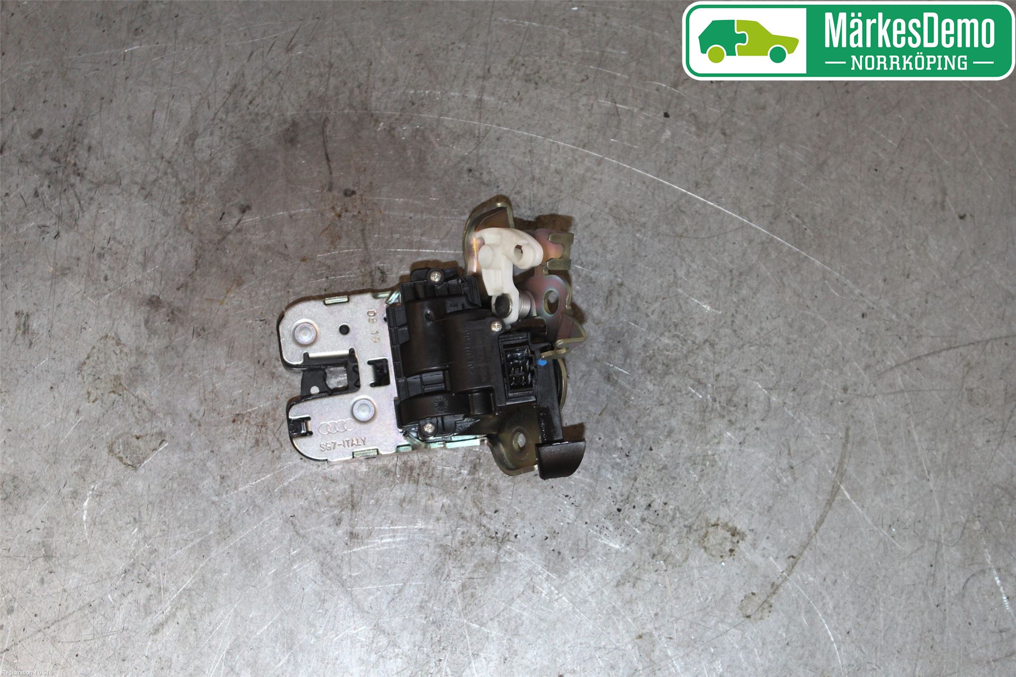 Audi A3/S3 8V 13-20 Låskista Baklucka