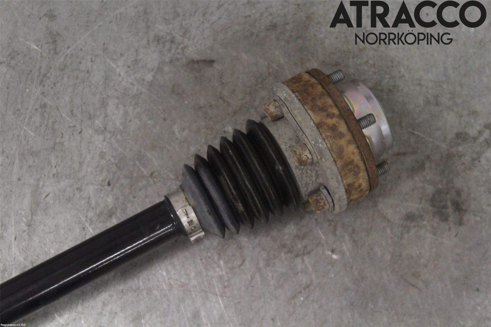 Skoda SUPERB 09-15 Drivaxel Bak Höger