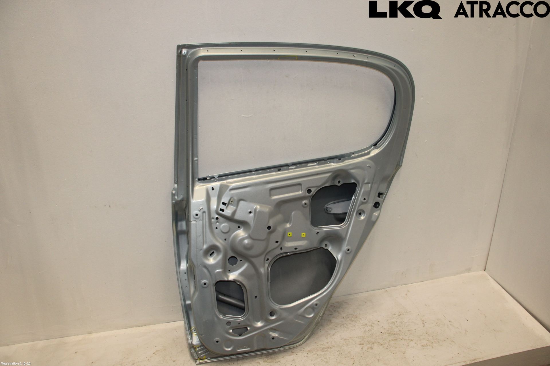 Toyota YARIS P1 03-05 Dörr Bak Höger