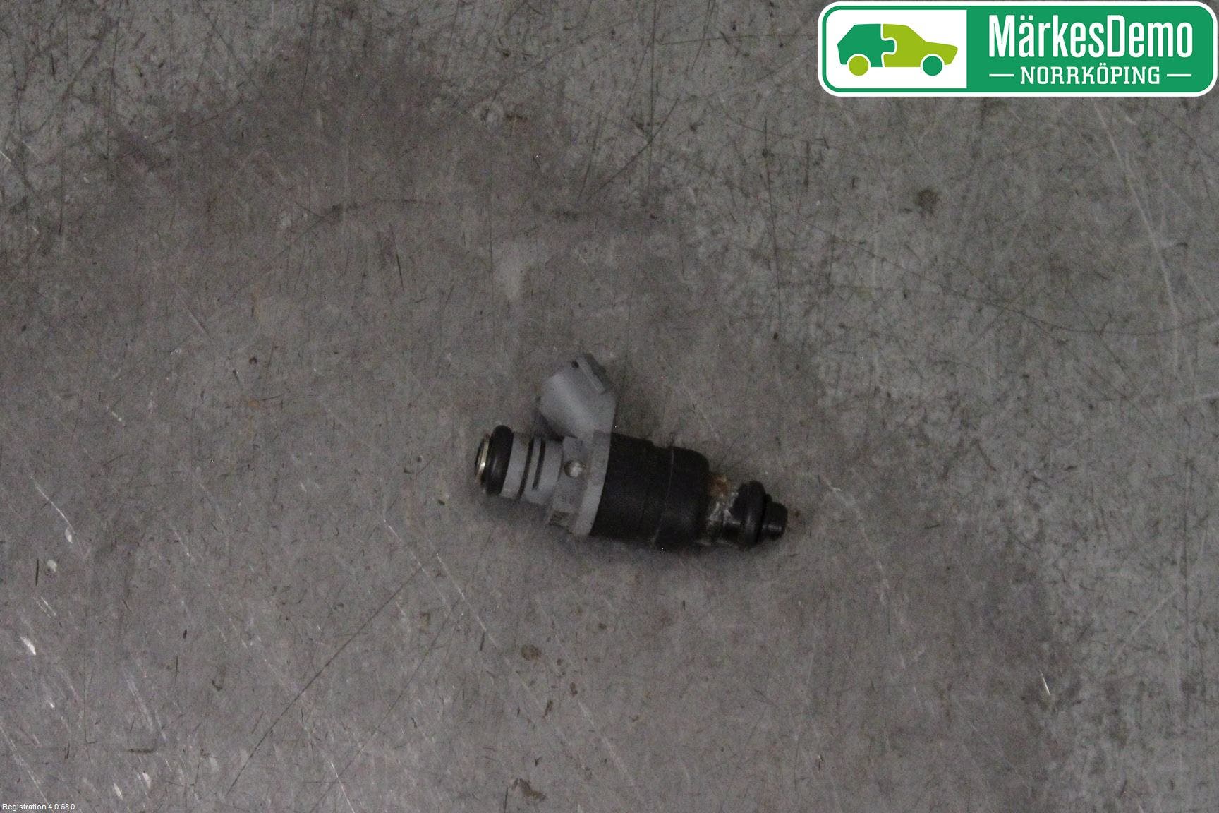 Volkswagen VW GOLF V 04-09 Injspridare