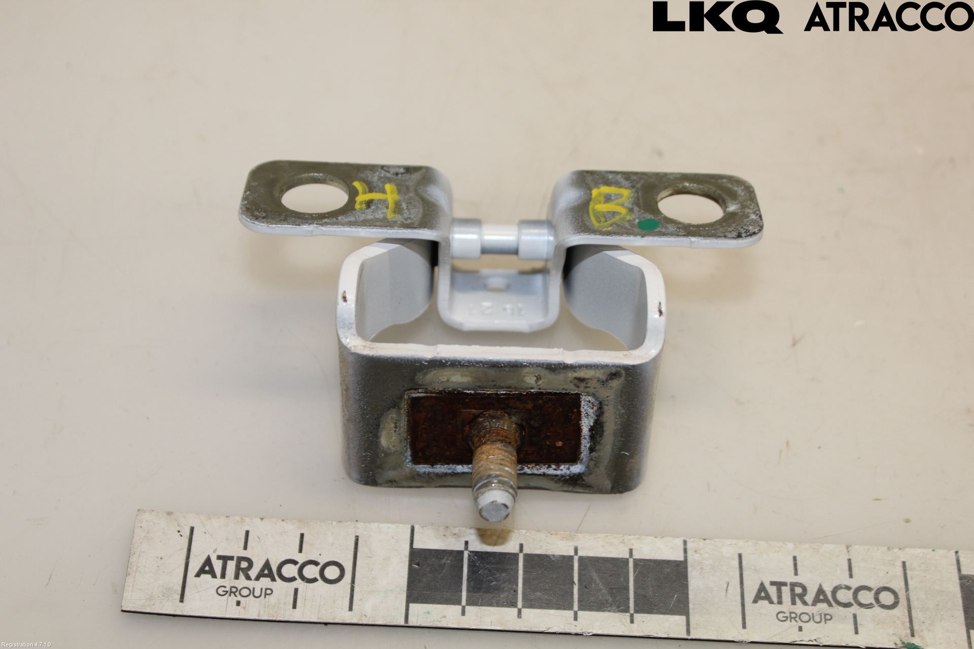 Opel CORSA F, CORSA-E 20- Bakluckegångjärn Hö