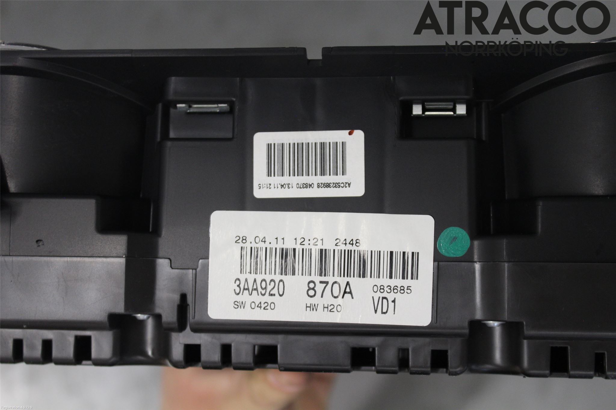 Volkswagen VW PASSAT 11-14 Instrument Komb