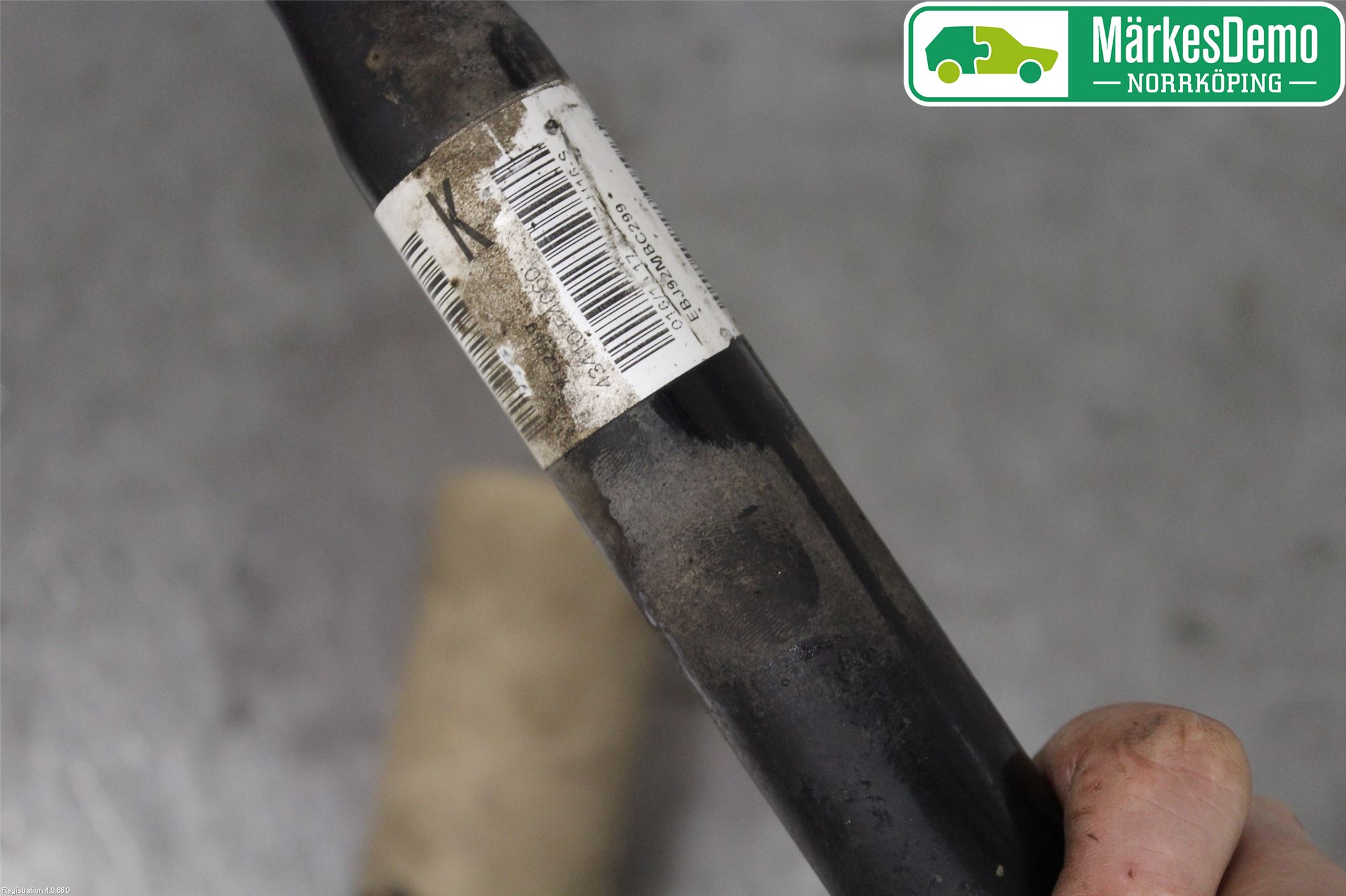 Toyota C-HR 16-23 Drivaxel Fram Höger