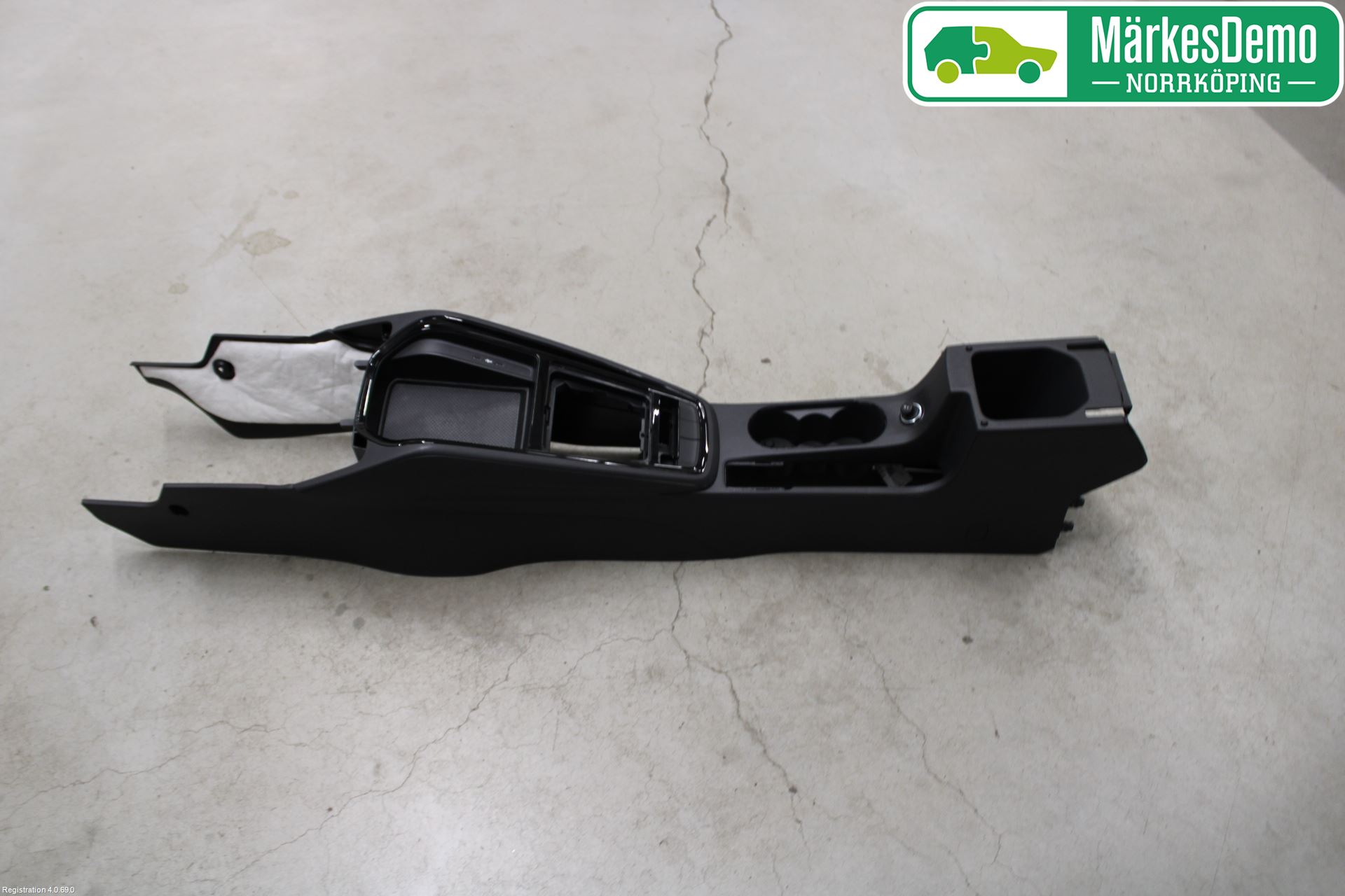 Skoda KAMIQ 20- Instrumentkonsoll Mitt