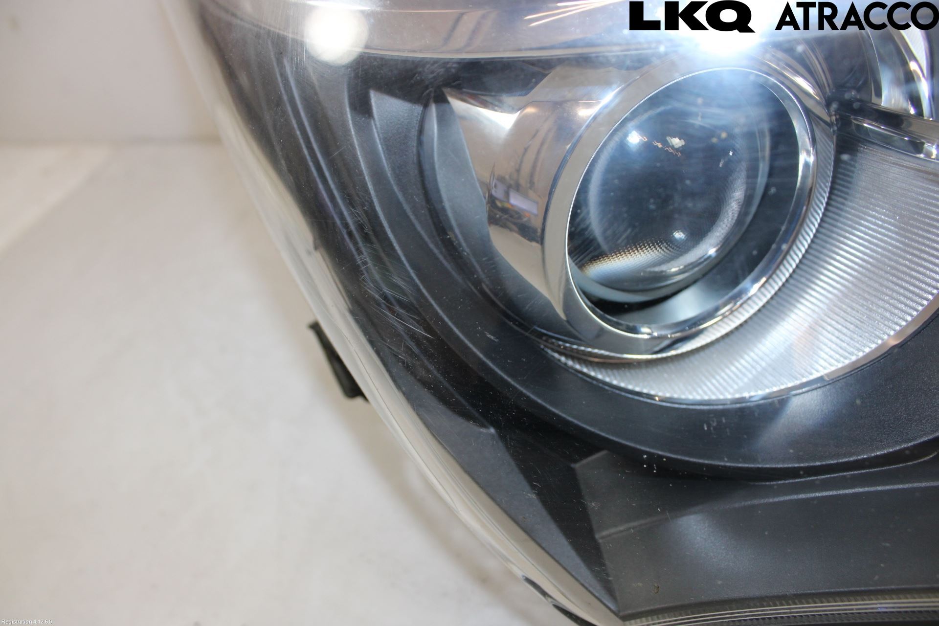Toyota YARIS XP130 15-20 Strålkastare Höger