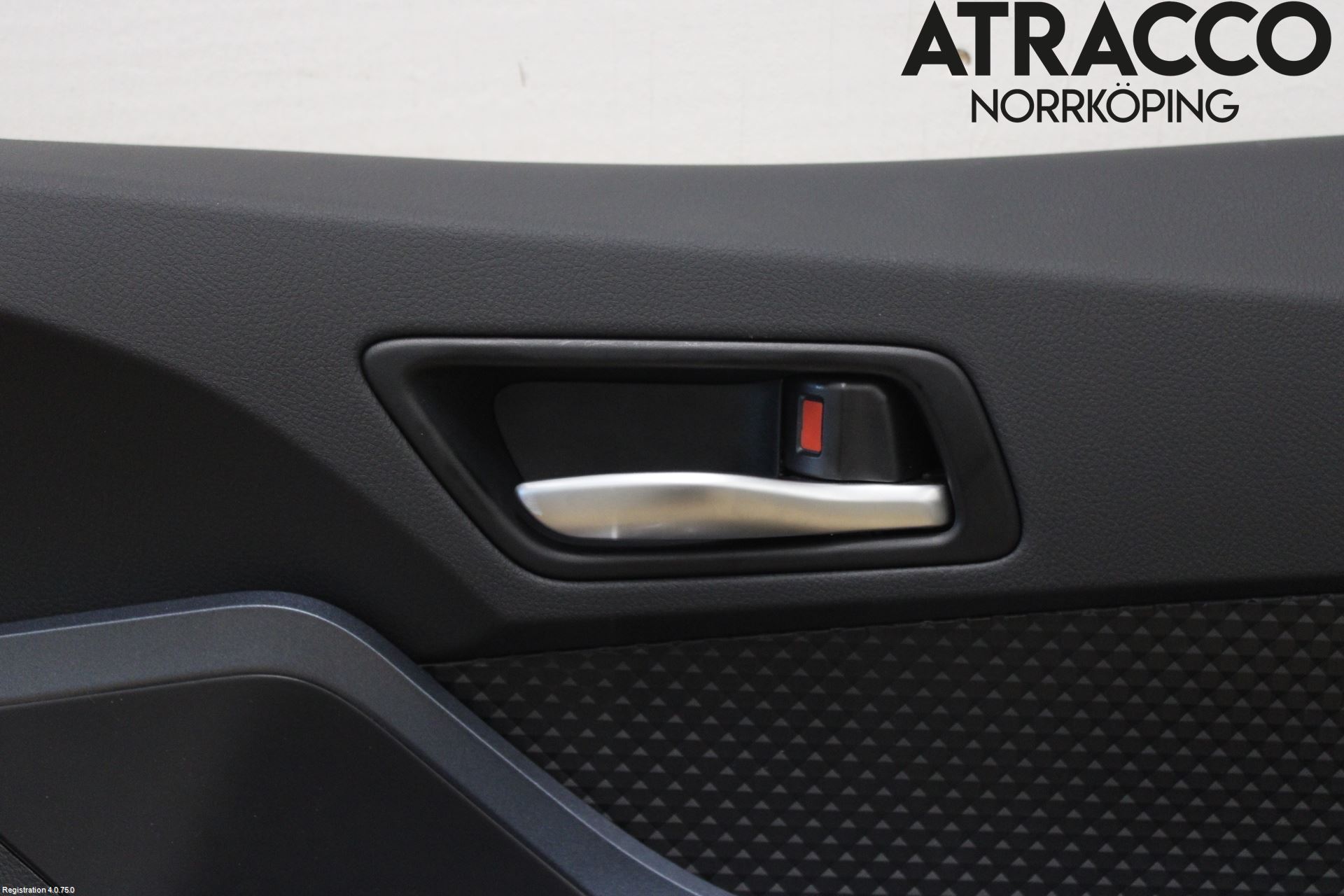 Toyota C-HR 16-23 Dörrklädsel Hö