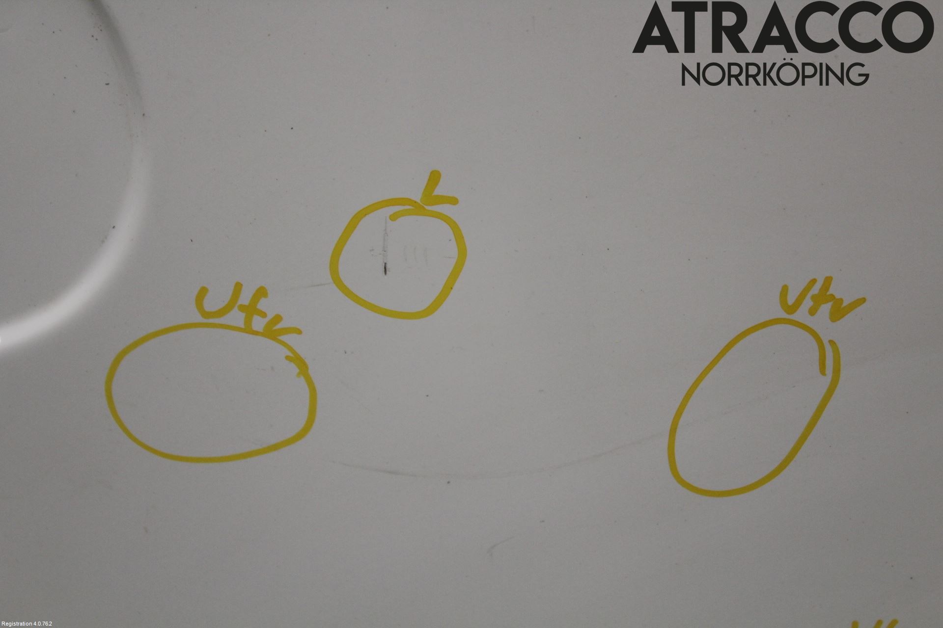 Volkswagen VW CADDY      04-10 Dörr Bak Van-Skåp Höger