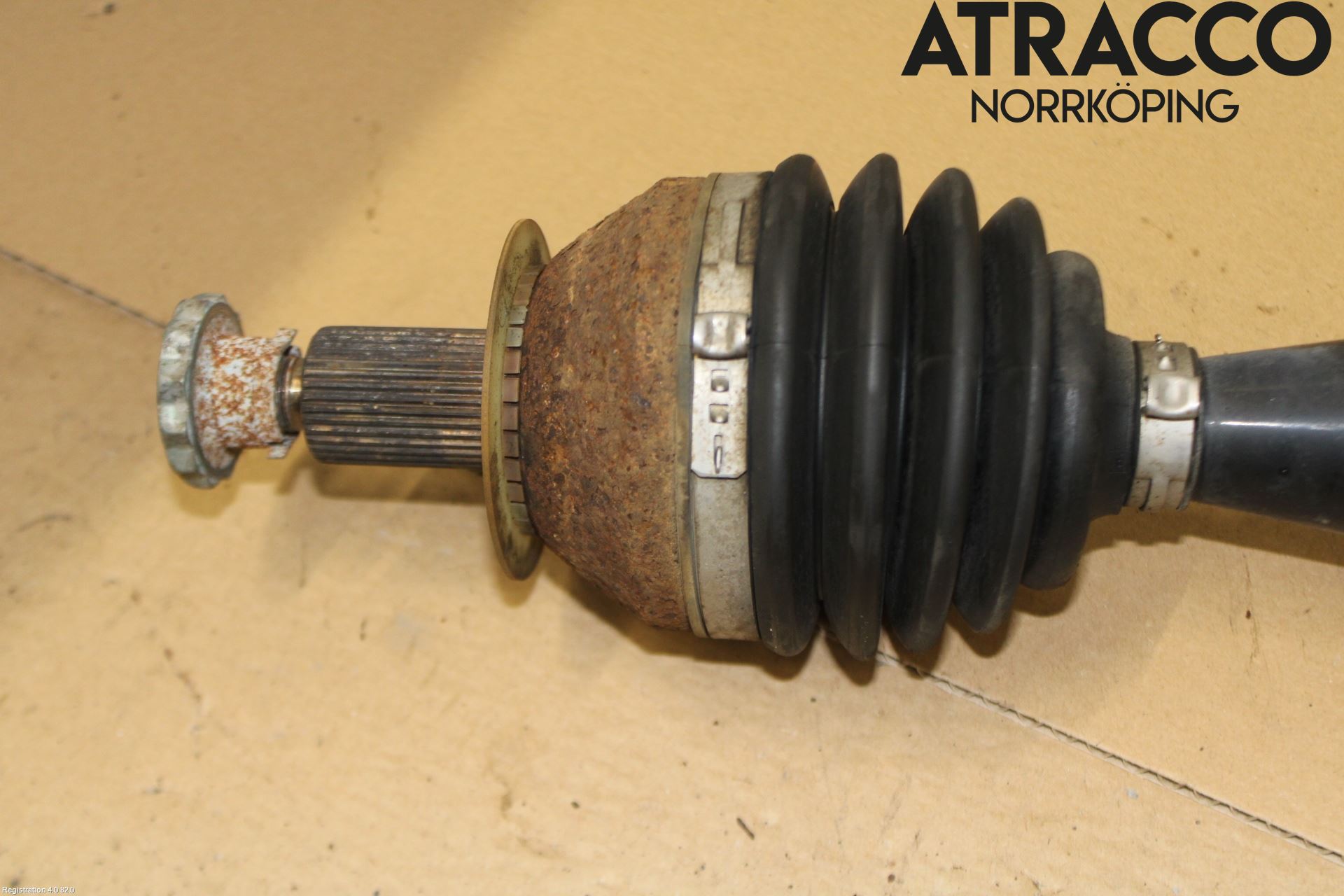 Audi A1/S1 11-18 Drivaxel Fram Höger