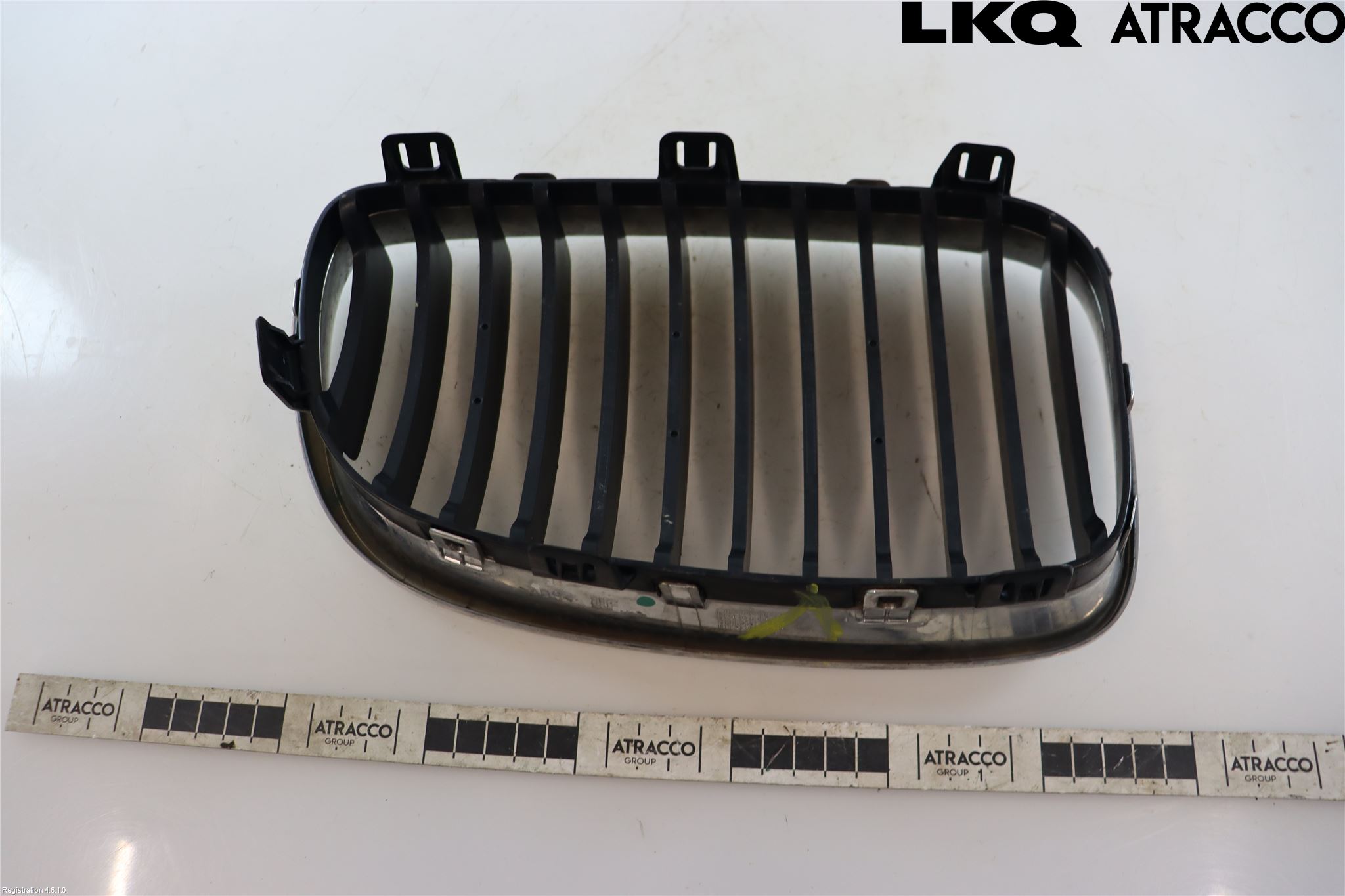 BMW 1 E87/81 5D/3D 03-11 Grilldel Vänster