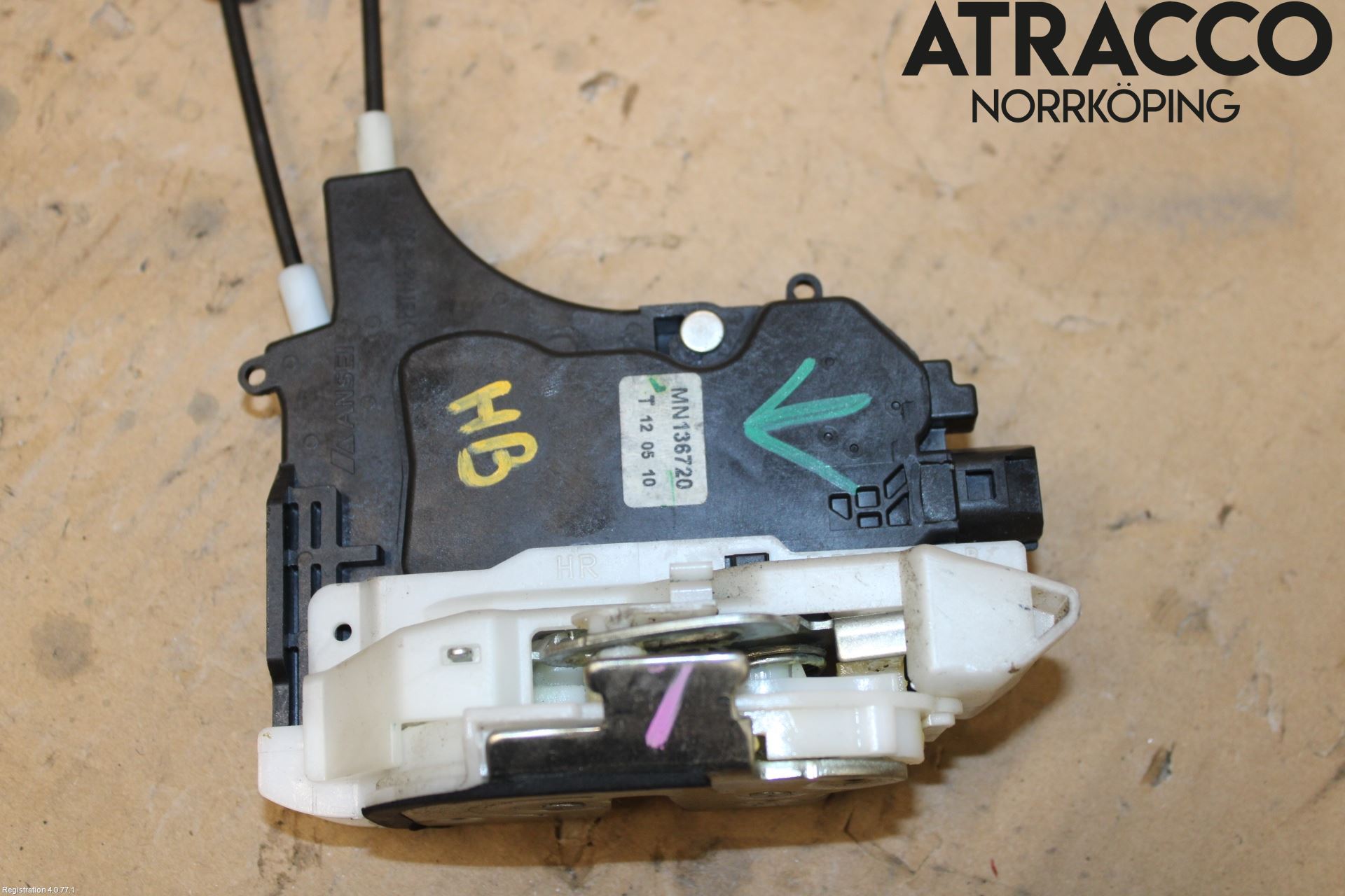 Mitsubishi L200 06-15 Låskista-Dörrlås