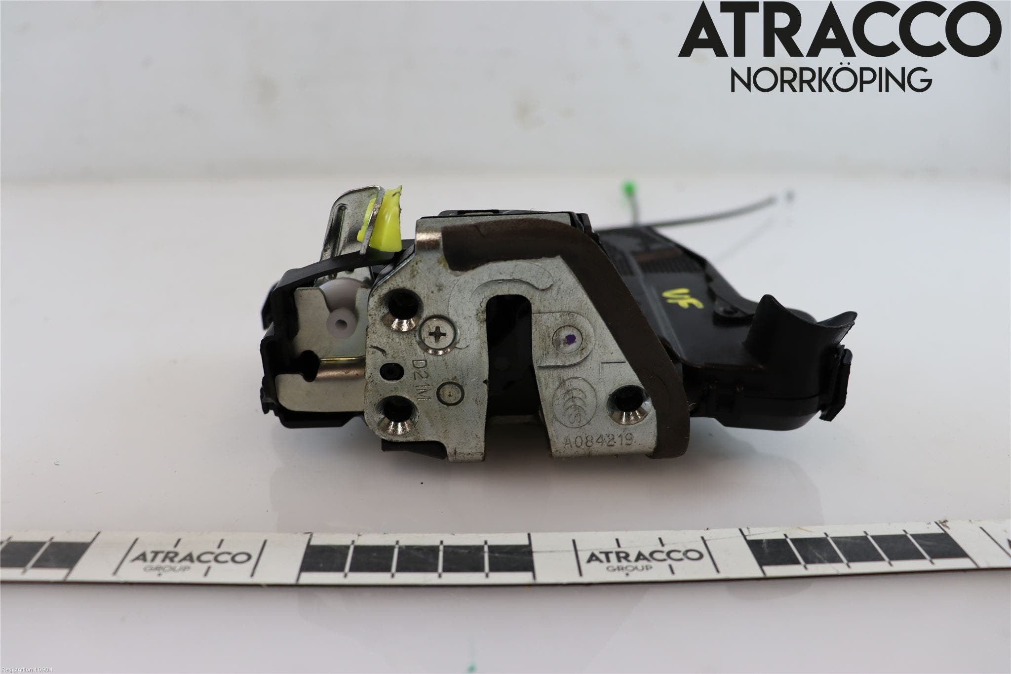 Toyota AURIS 13-19 Låskista-Dörrlås