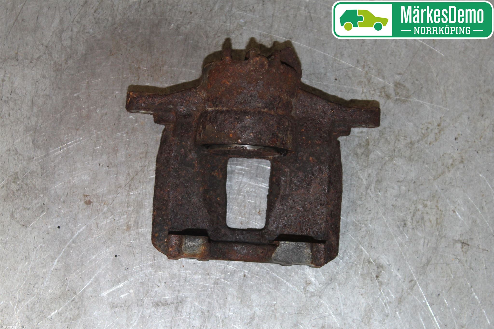 Peugeot 307     05-08 Bromsok Fram Höger