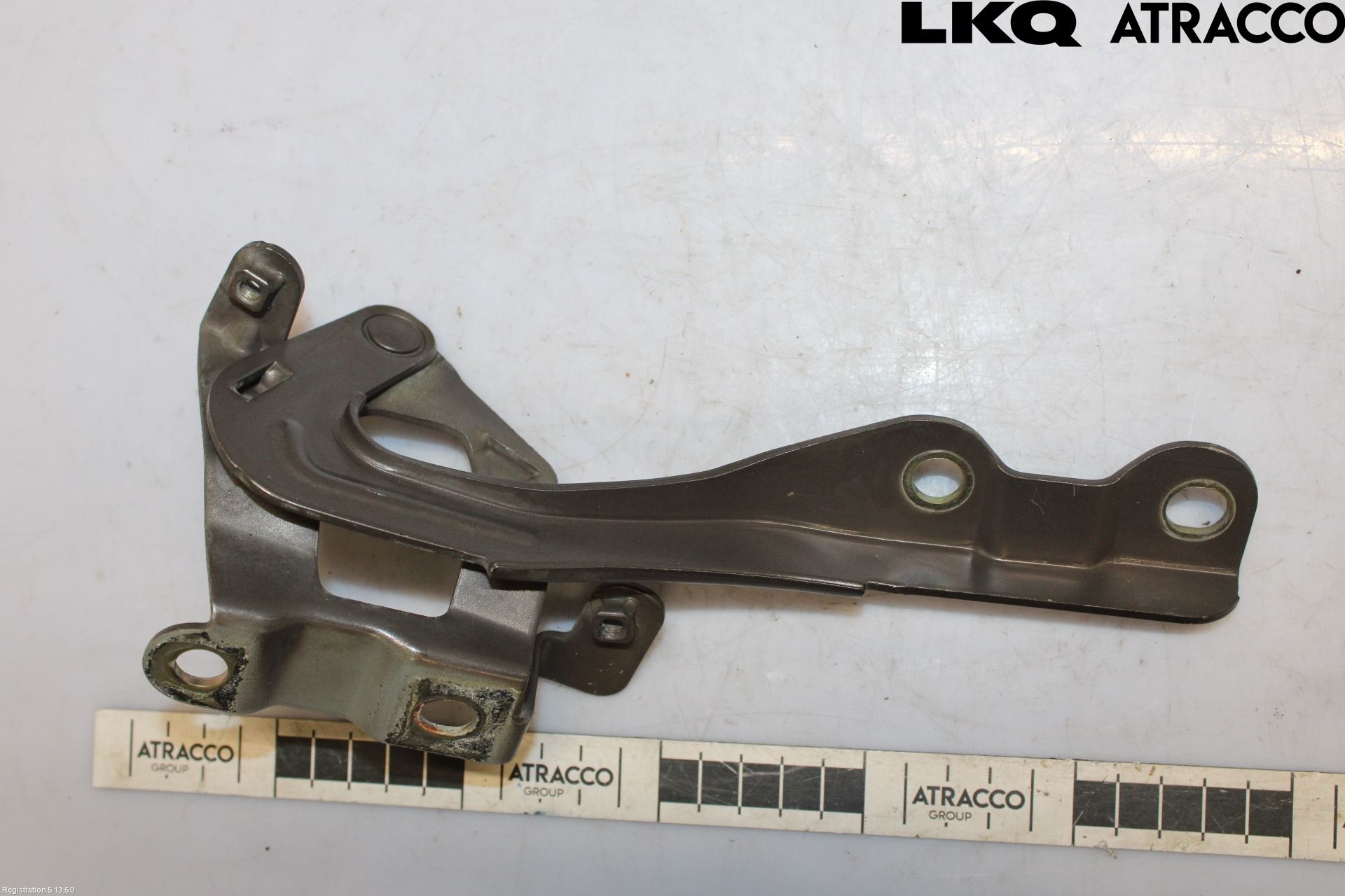 Kia VENGA 10-19 Huvgångjärn