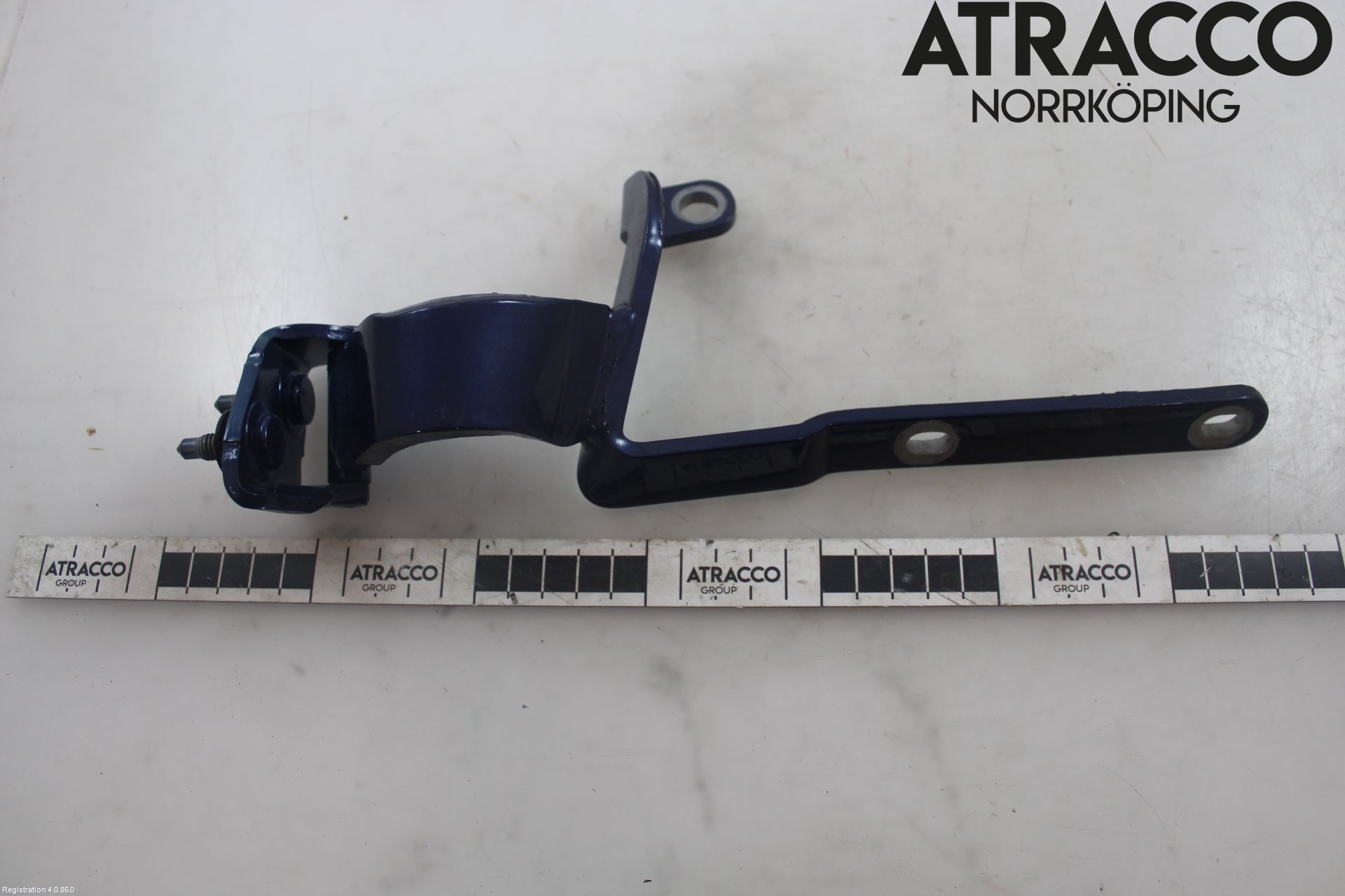 Audi A5 17- Bakluckegångjärn Hö