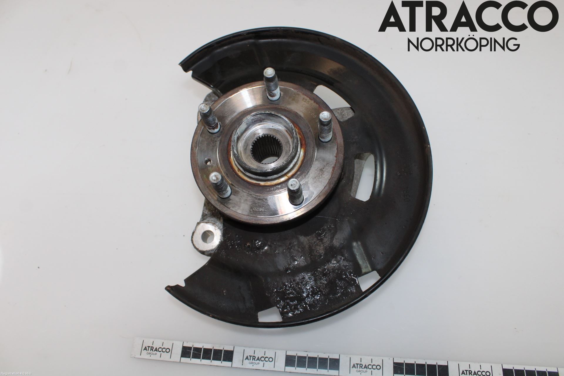 Opel ASTRA J 10-15 Styrspindel Lagerhus Vä