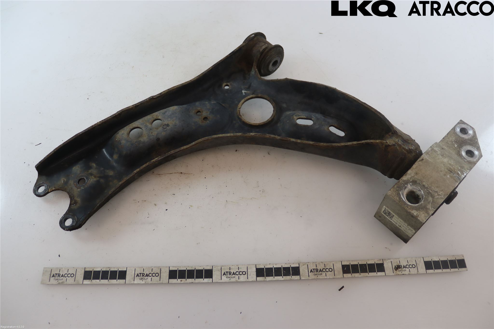 Volkswagen VW PASSAT 11-14 Bärarm Fram Undre Hö
