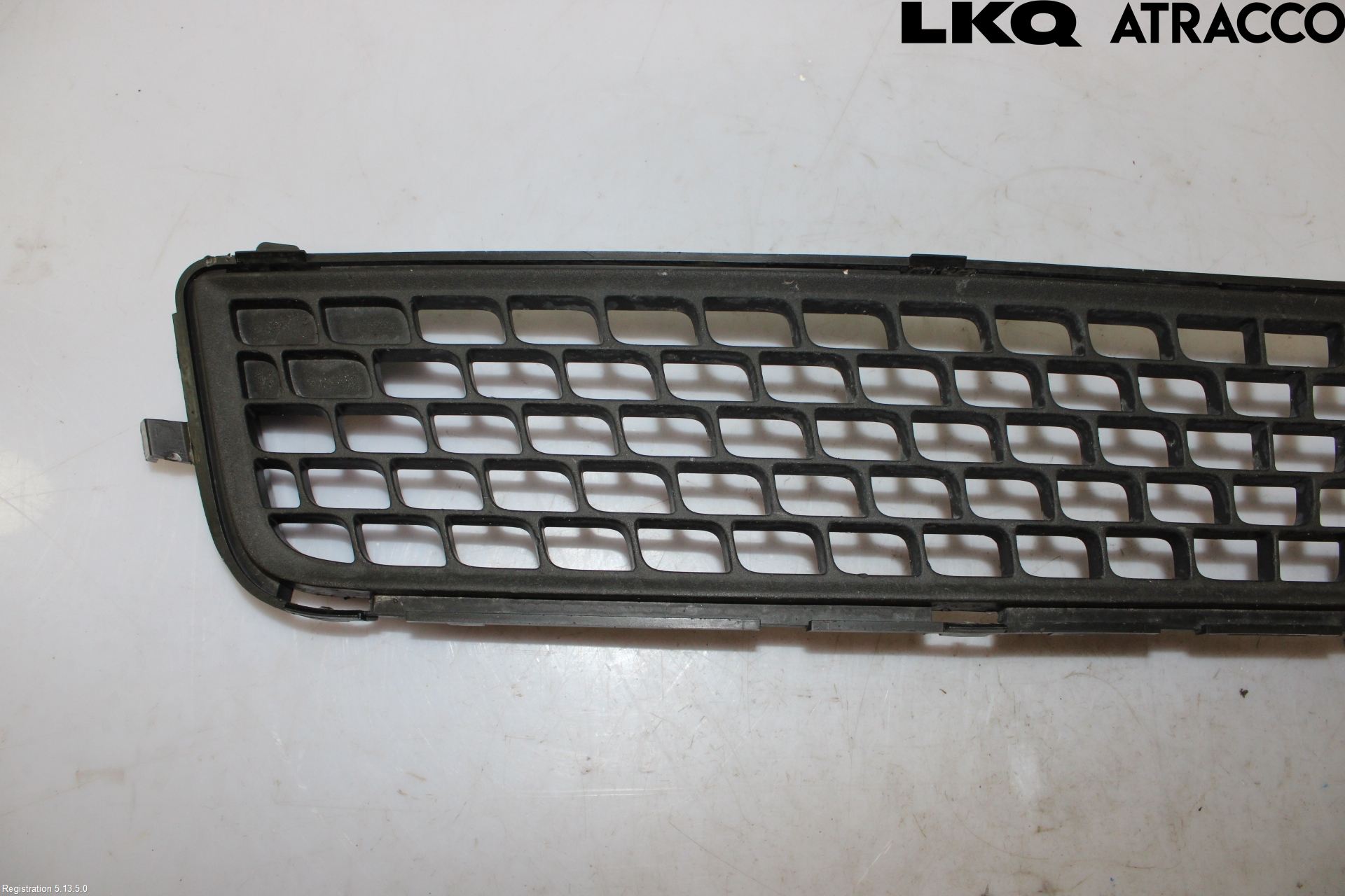 Volvo V70 08-13 Grilldel Mitt
