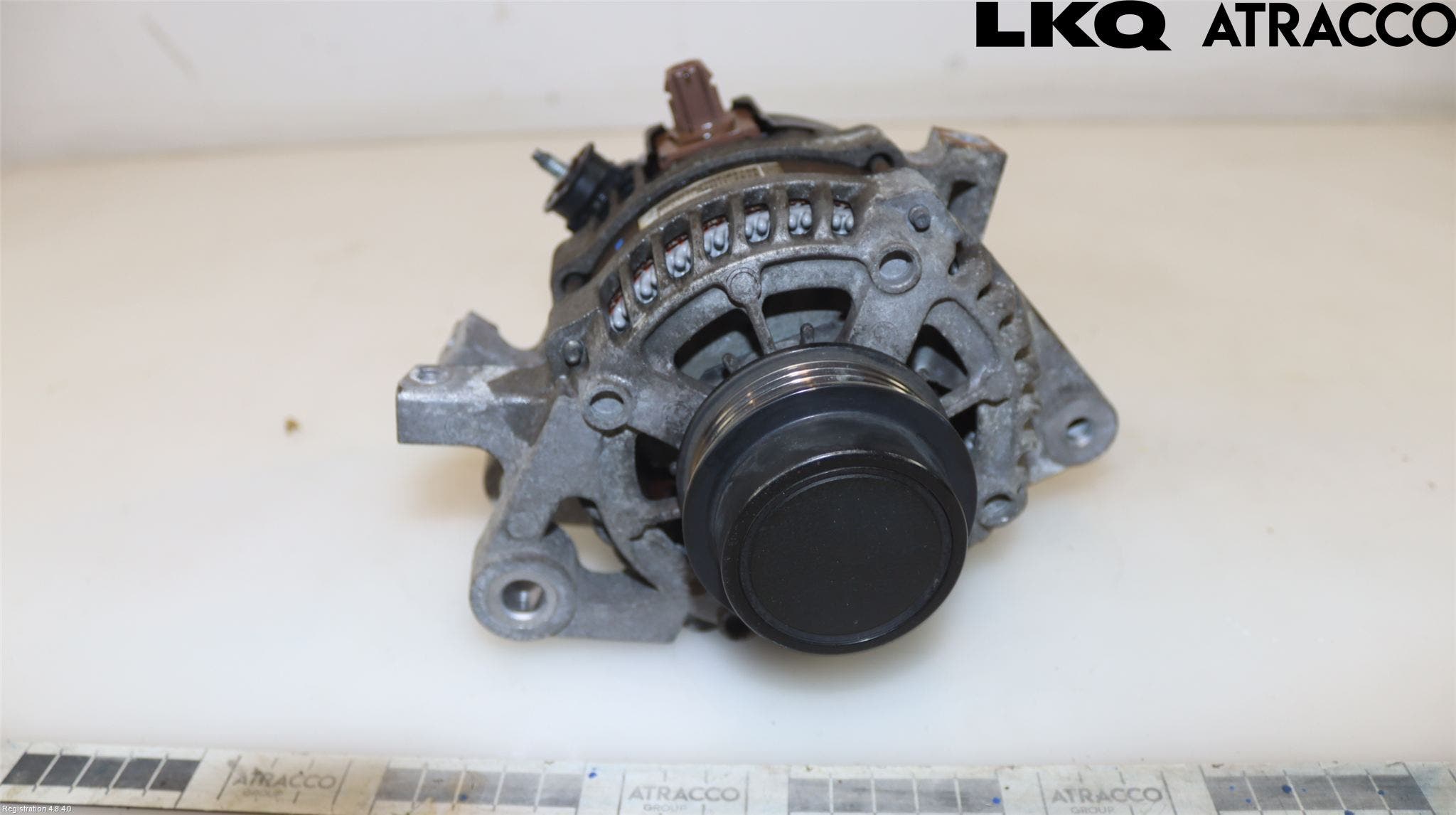 Toyota YARIS XP130 12-14 Generator