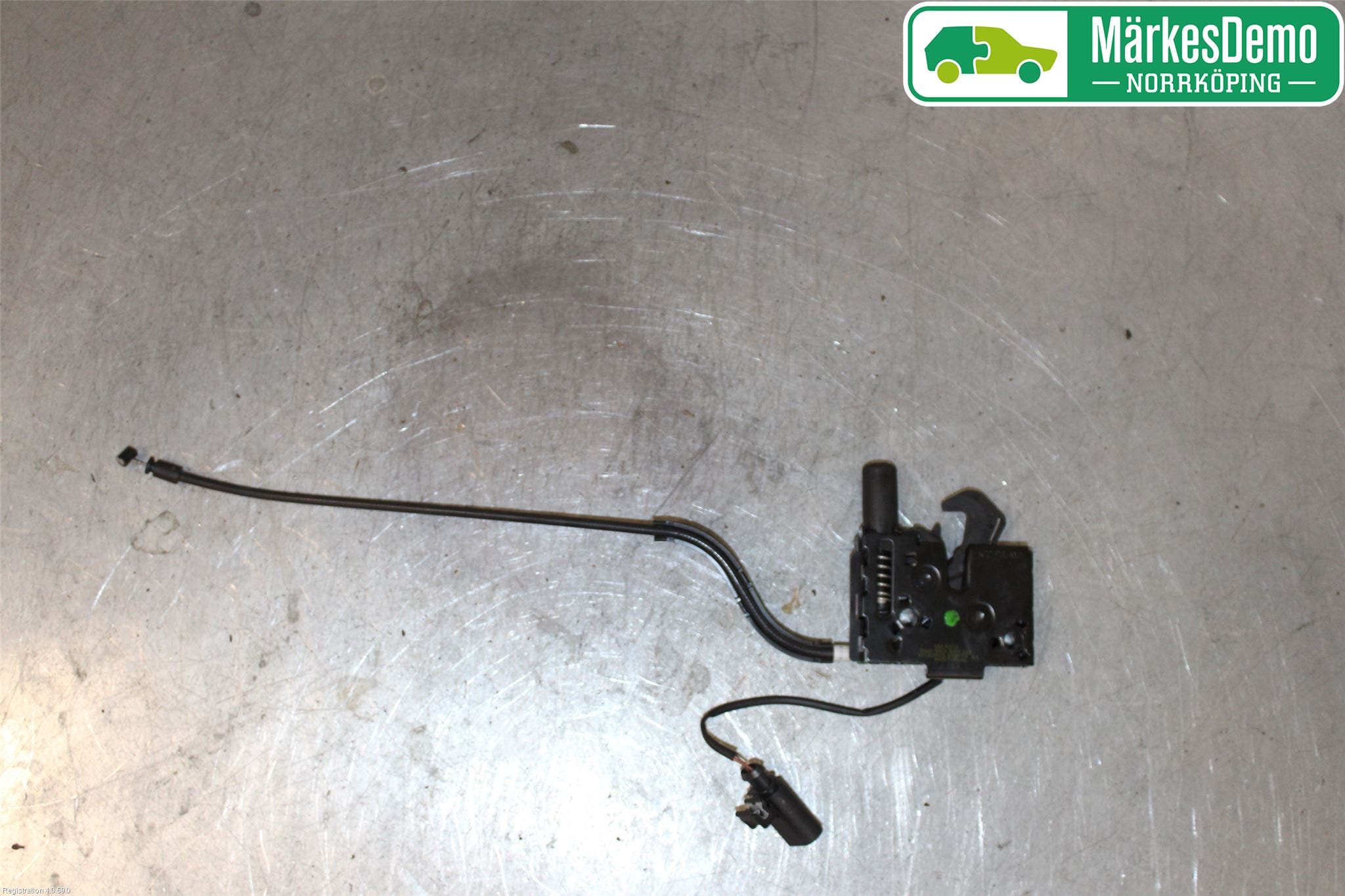 Volkswagen VW T-ROC 18- Huvlås