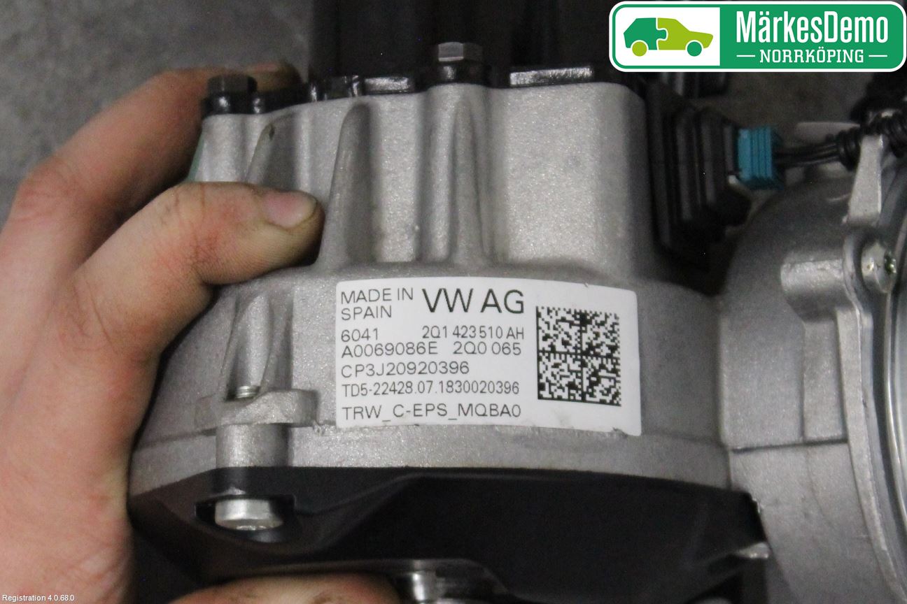 Volkswagen VW POLO VI 18->> Rattaxelagg Med Inb Servo