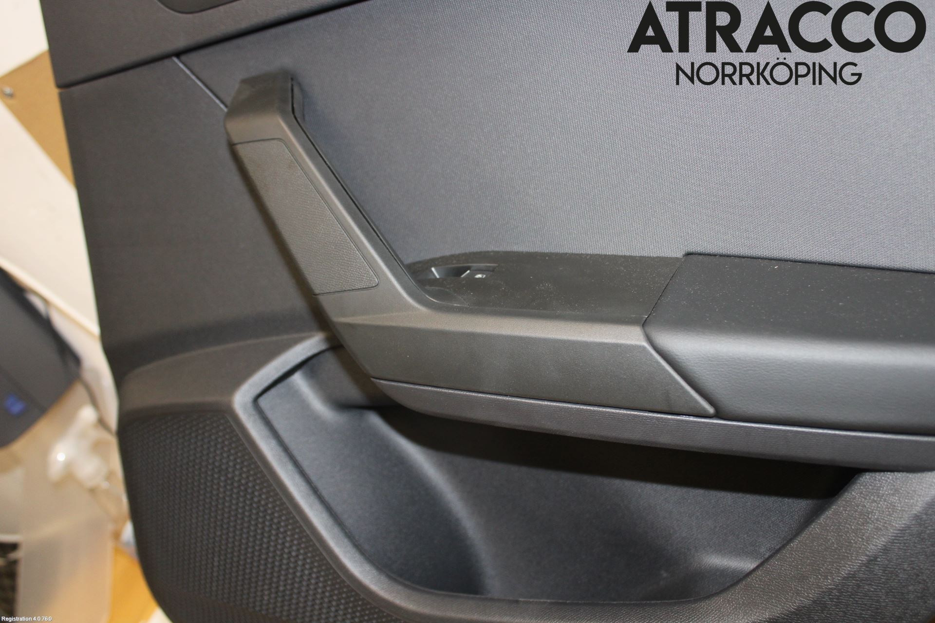 Seat LEON 20- Dörrklädsel Hö