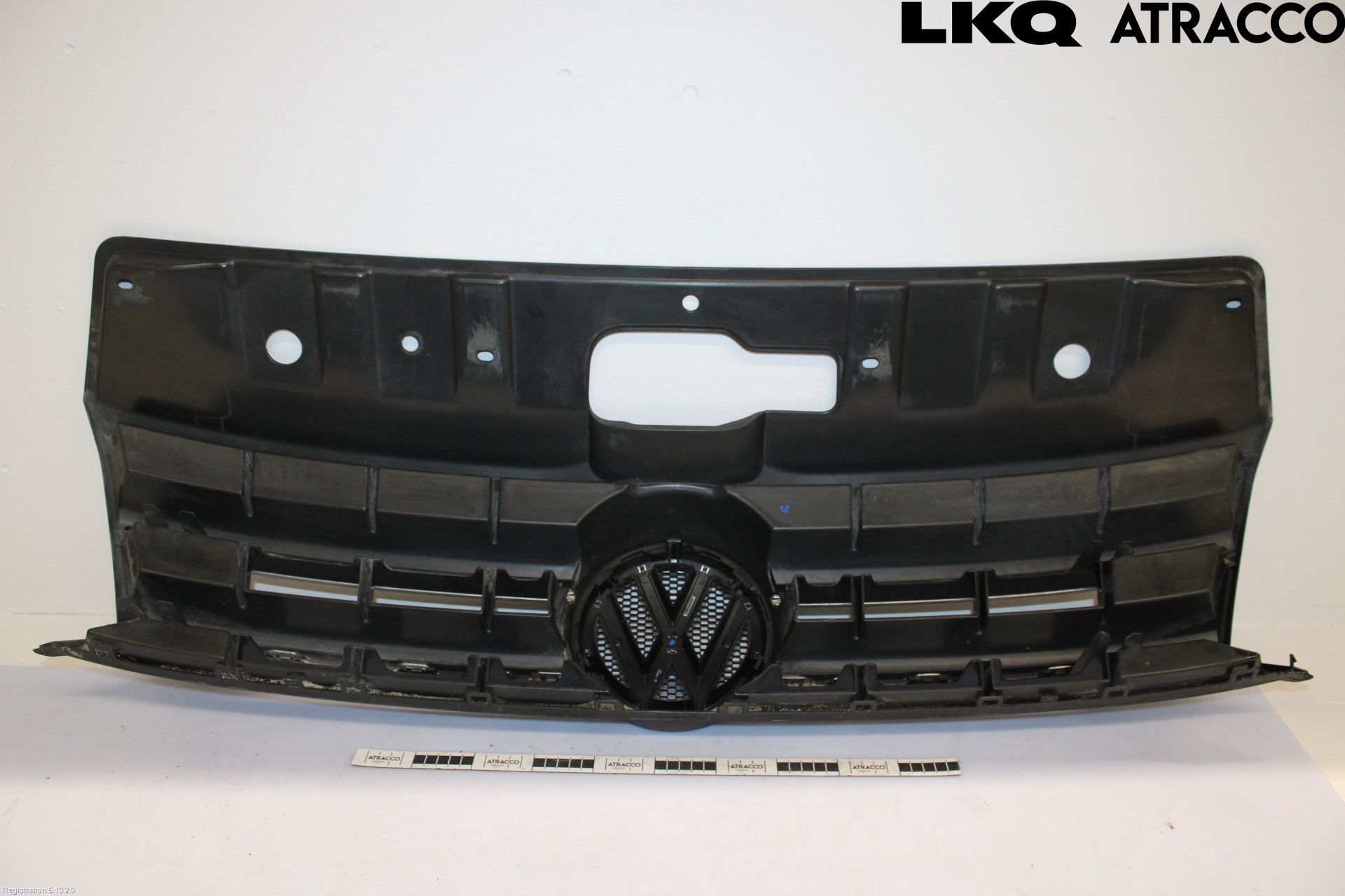Volkswagen VW AMAROK 2H 10-22 Grill Komp