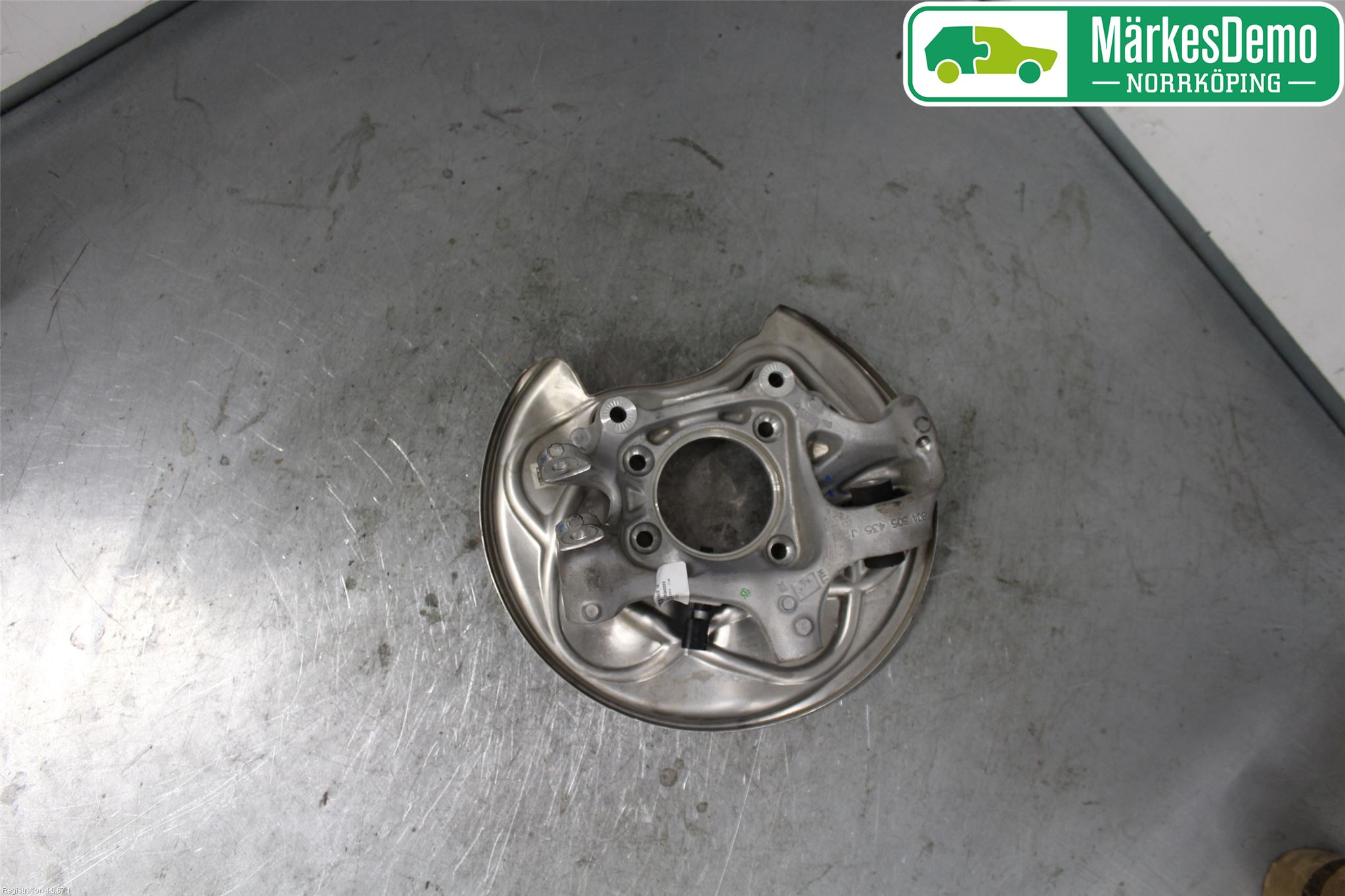 Audi Q5/SQ5 17- Hjullagerhus-Spindel Vä B