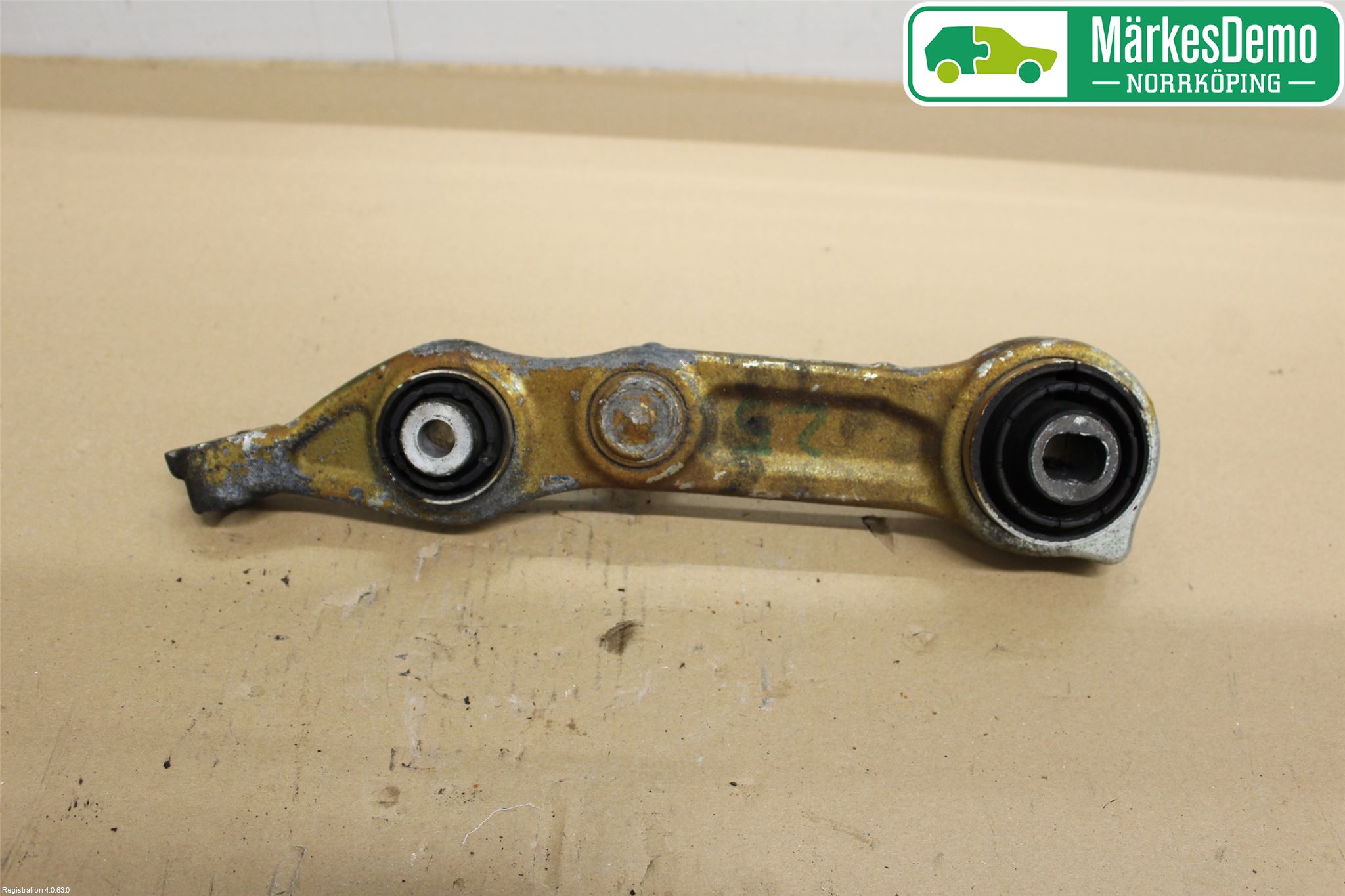 Mercedes-Benz MB E-KLASS (W211) 02-09 Bärarm Fram Undre Hö