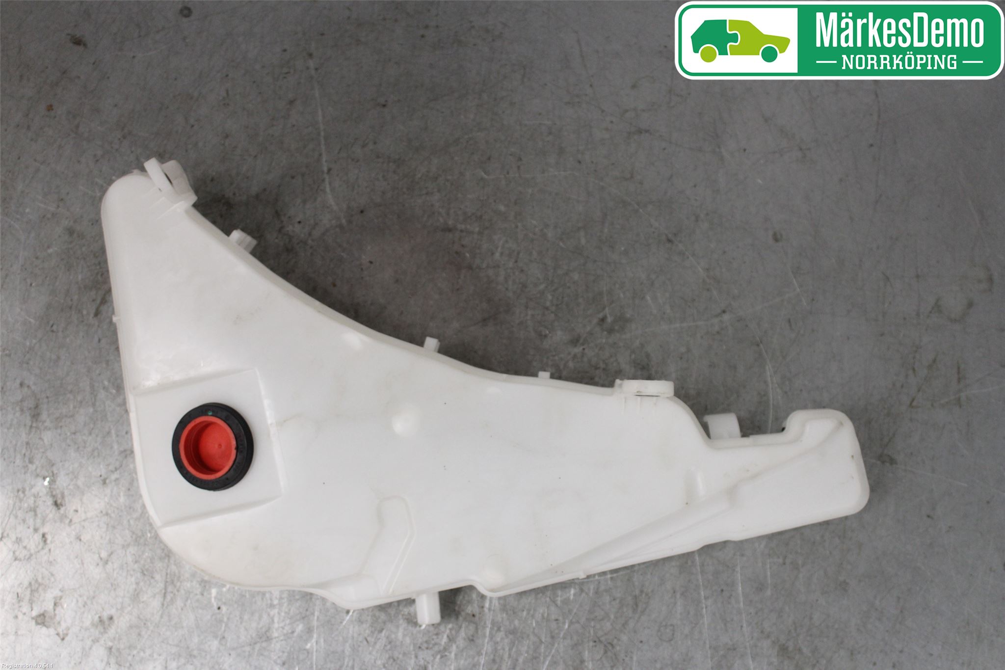 Audi A6 ALLROAD 12-18 Spolartank Vindruta-Strål